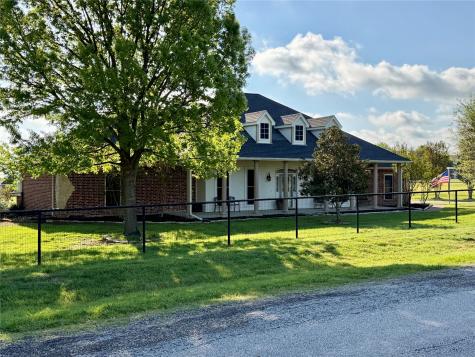 1333 E Highland Road Waxahachie TX 75167