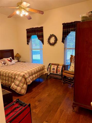 1333 E Highland Road Waxahachie TX 75167