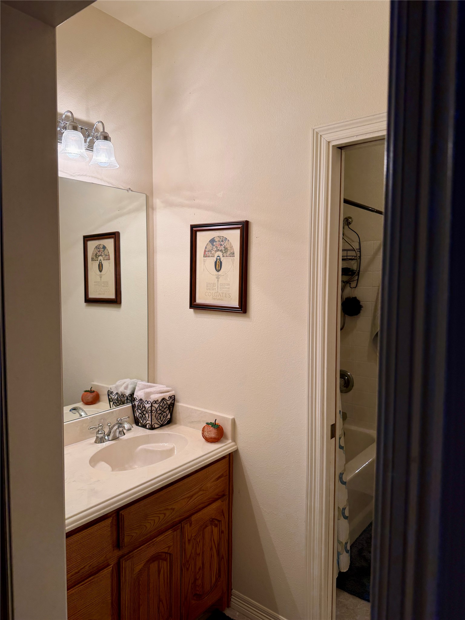 1333 E Highland Road Waxahachie TX 75167