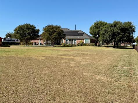 1333 E Highland Road Waxahachie TX 75167