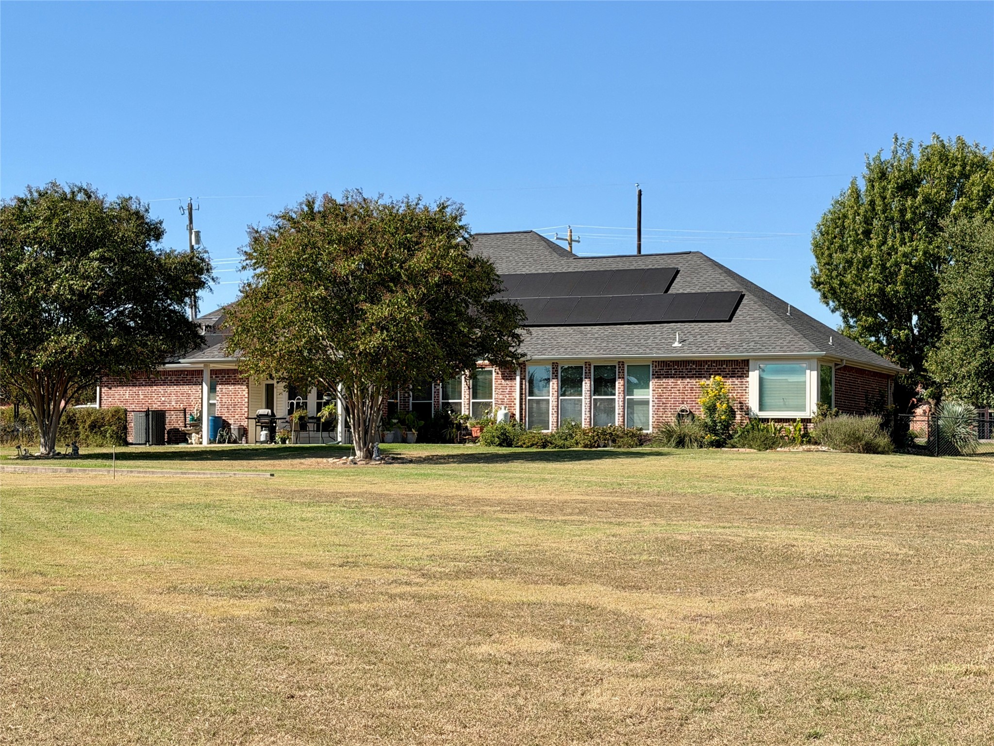 1333 E Highland Road Waxahachie TX 75167