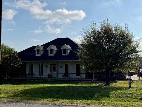 1333 E Highland Road Waxahachie TX 75167