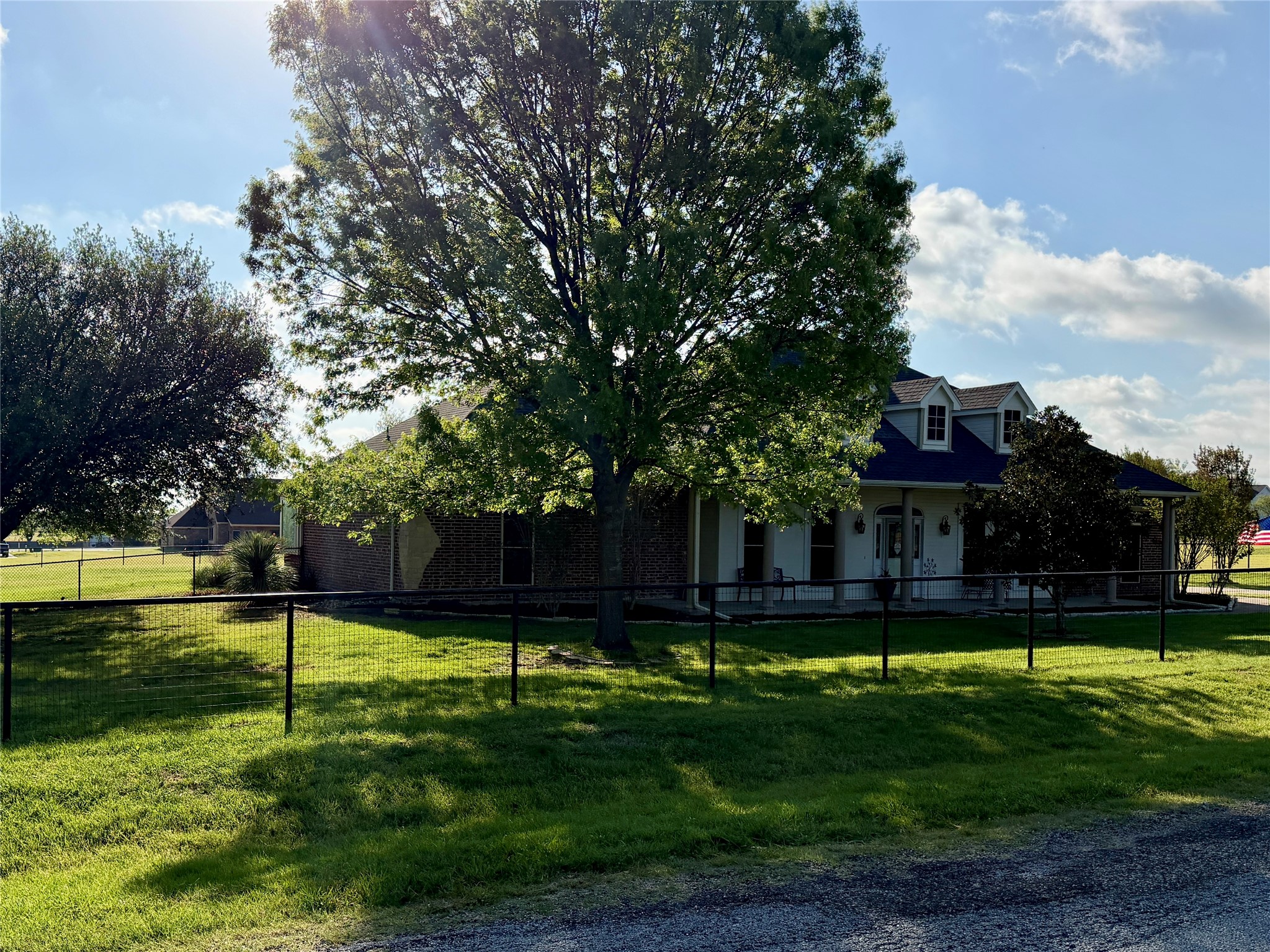 1333 E Highland Road Waxahachie TX 75167