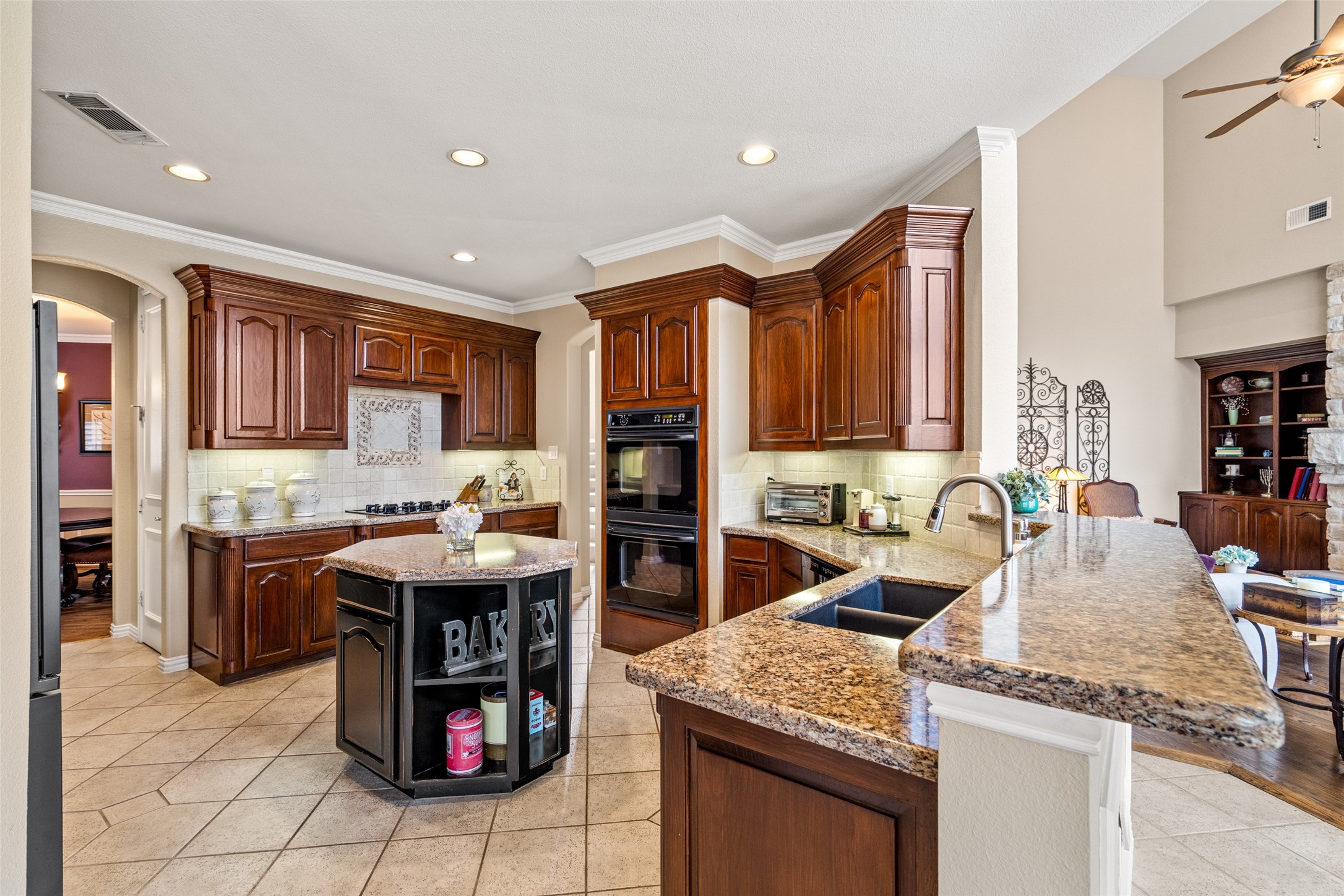 135 Manchester Lane Coppell TX 75019