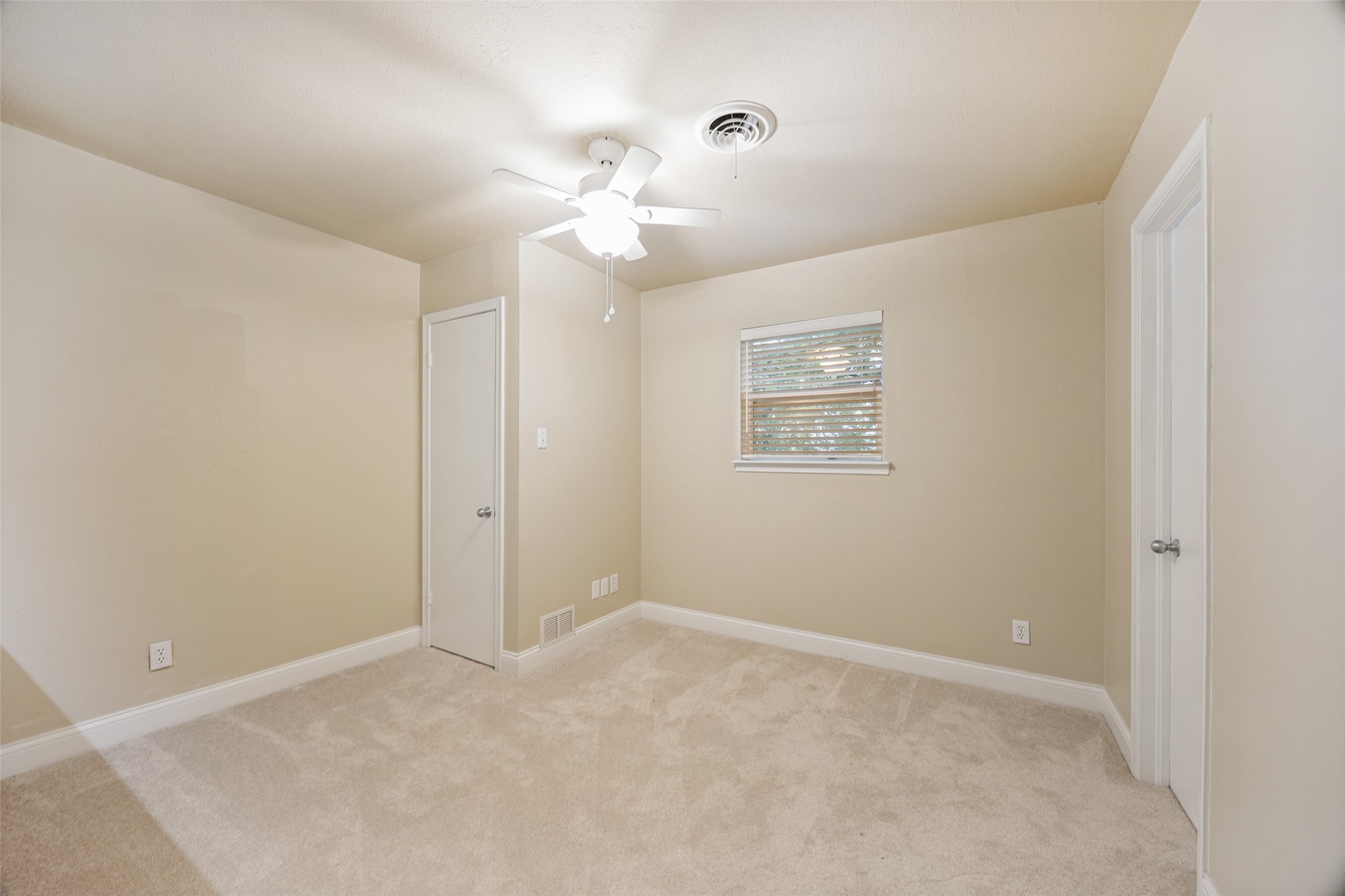 2121 E Pecan Lane Plano TX 75074