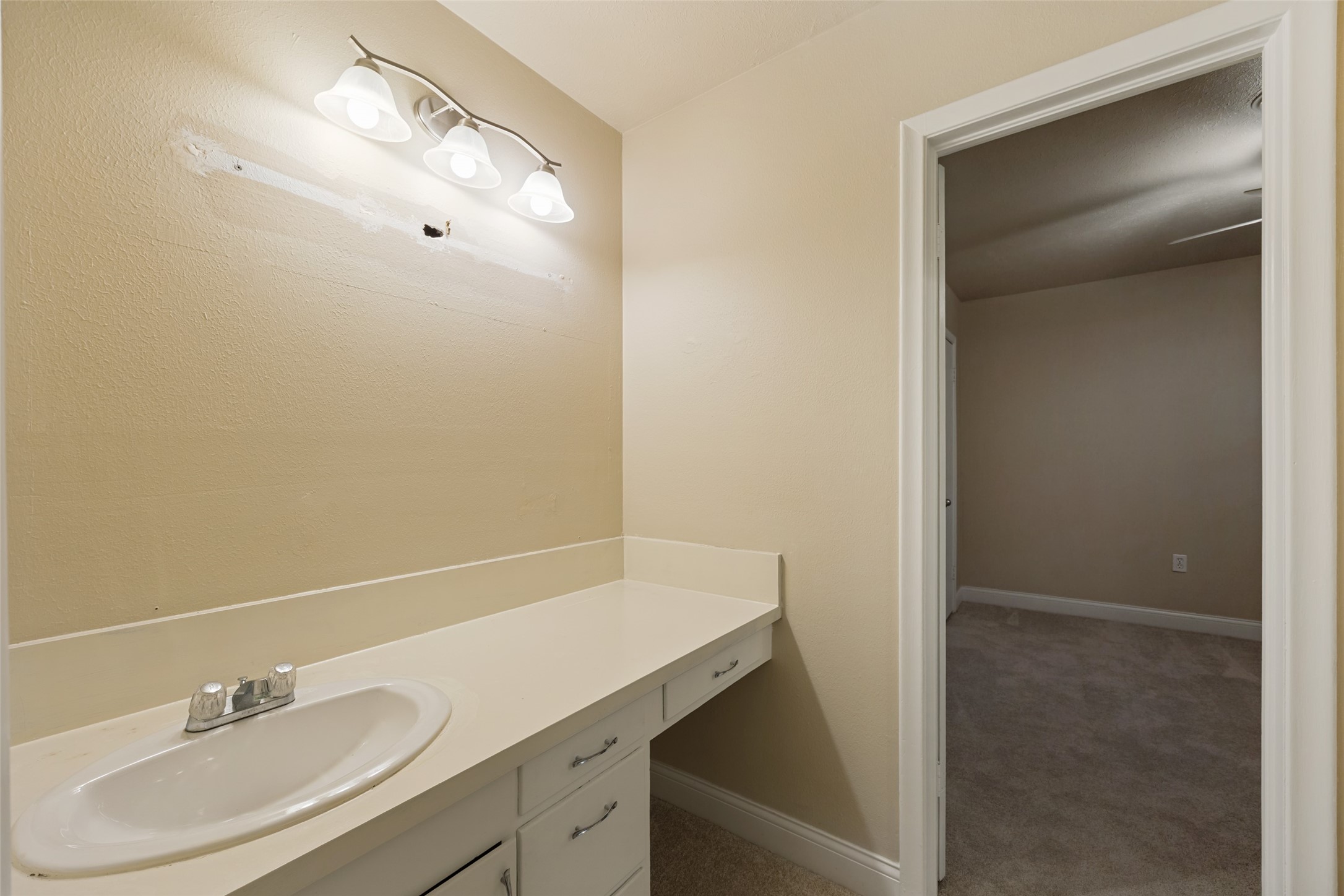 2121 E Pecan Lane Plano TX 75074