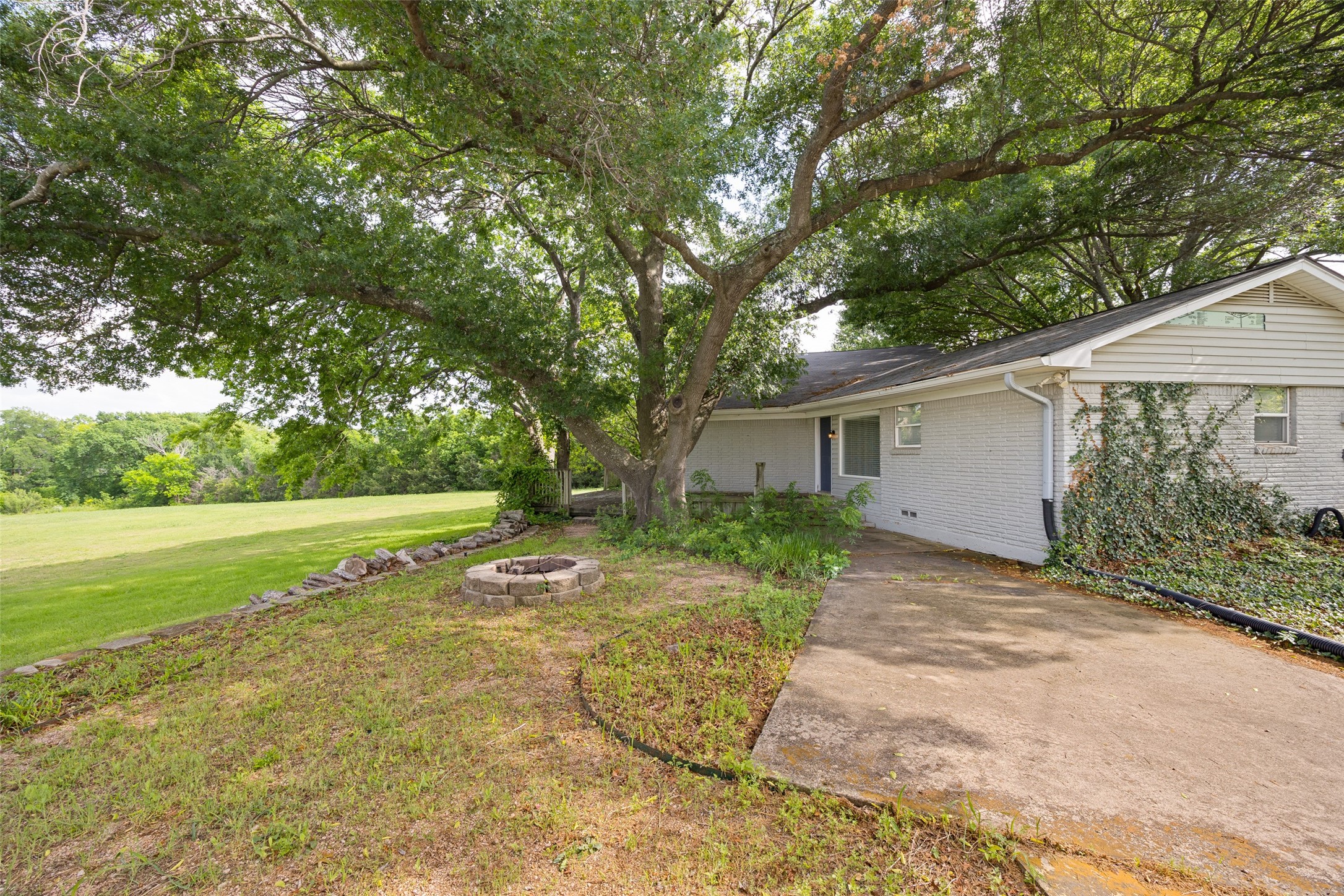 2121 E Pecan Lane Plano TX 75074