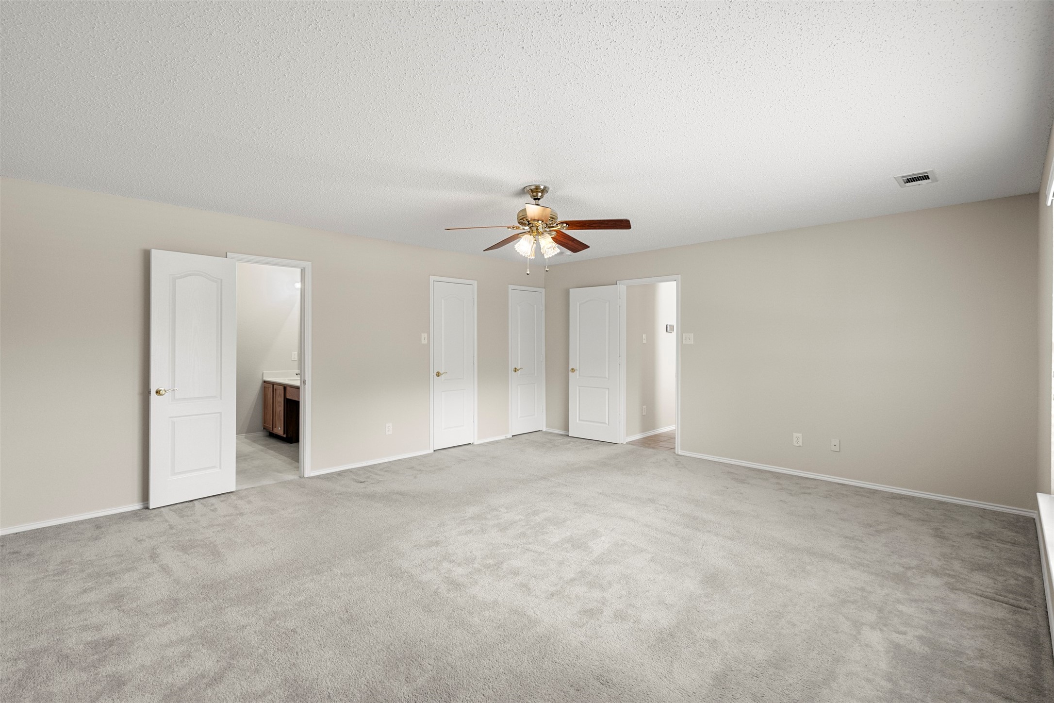 308 Valley Ridge Drive Red Oak TX 75154