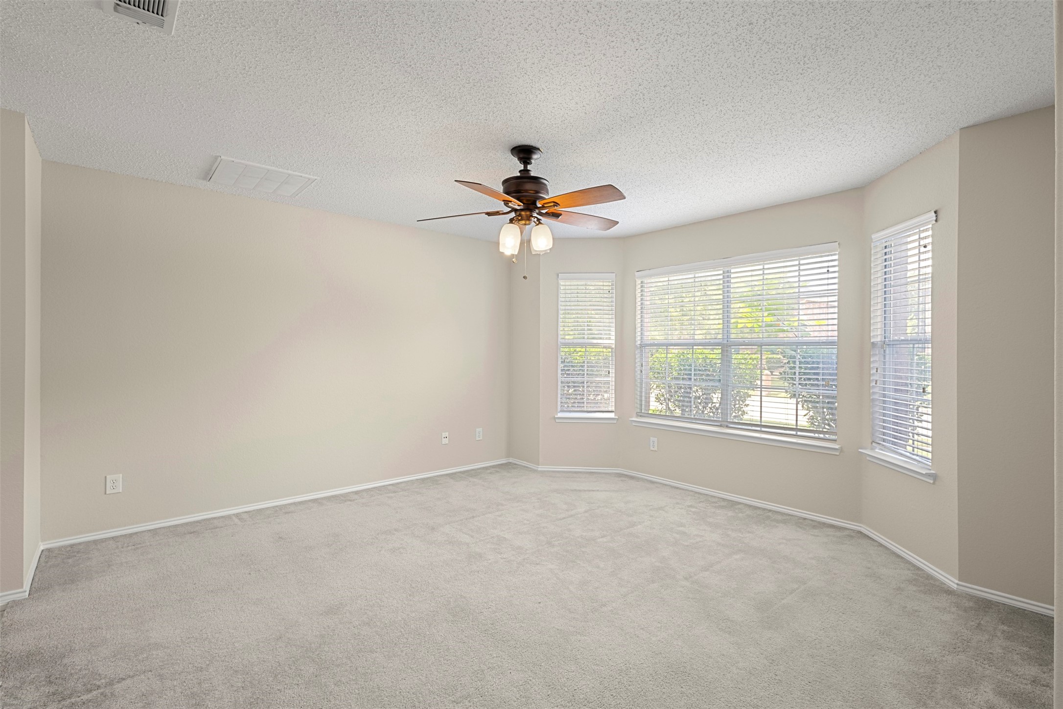 308 Valley Ridge Drive Red Oak TX 75154