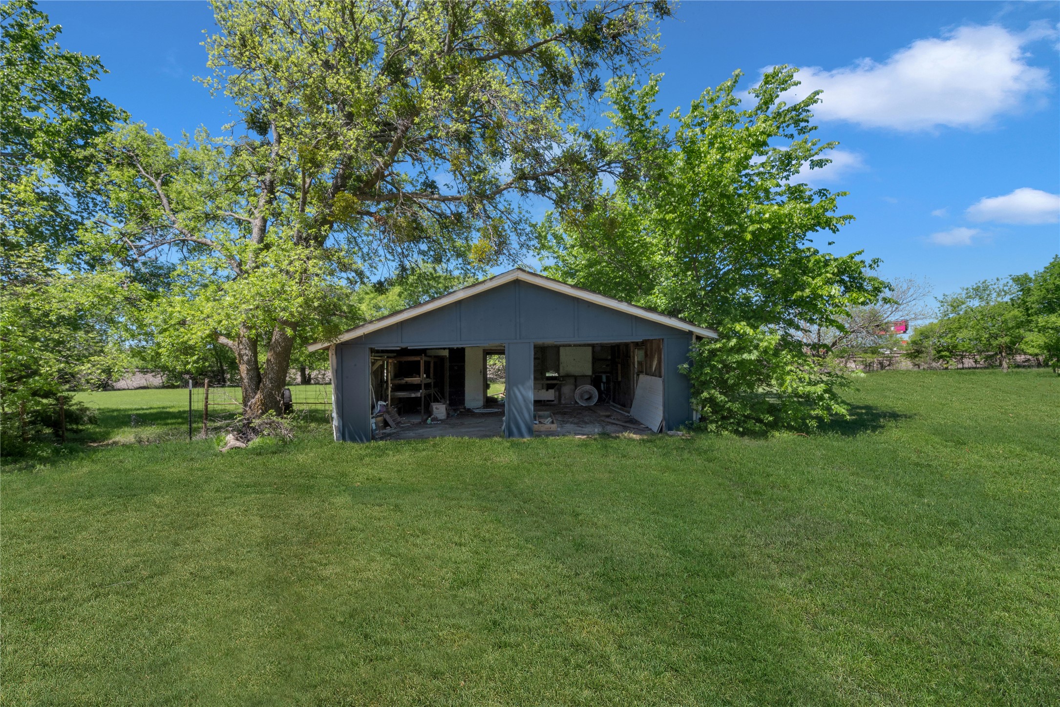 115 Gibson Lane Valley View TX 76272