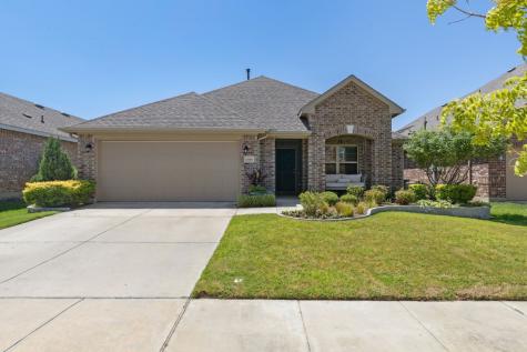 1608 Meadow Trail Lane Aubrey TX 76227