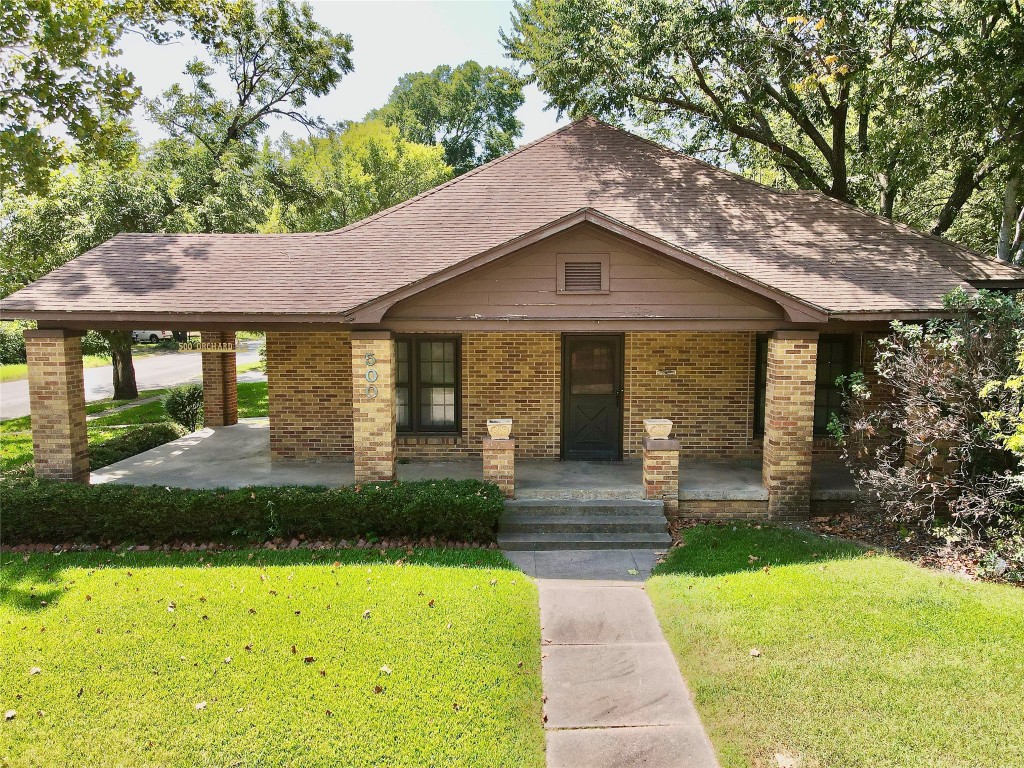 500 Orchard Street Bowie TX 76230