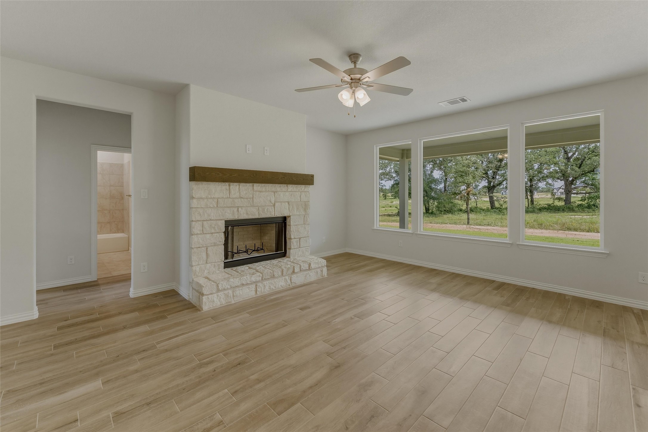 156 Oak Grove Way Springtown TX 76082