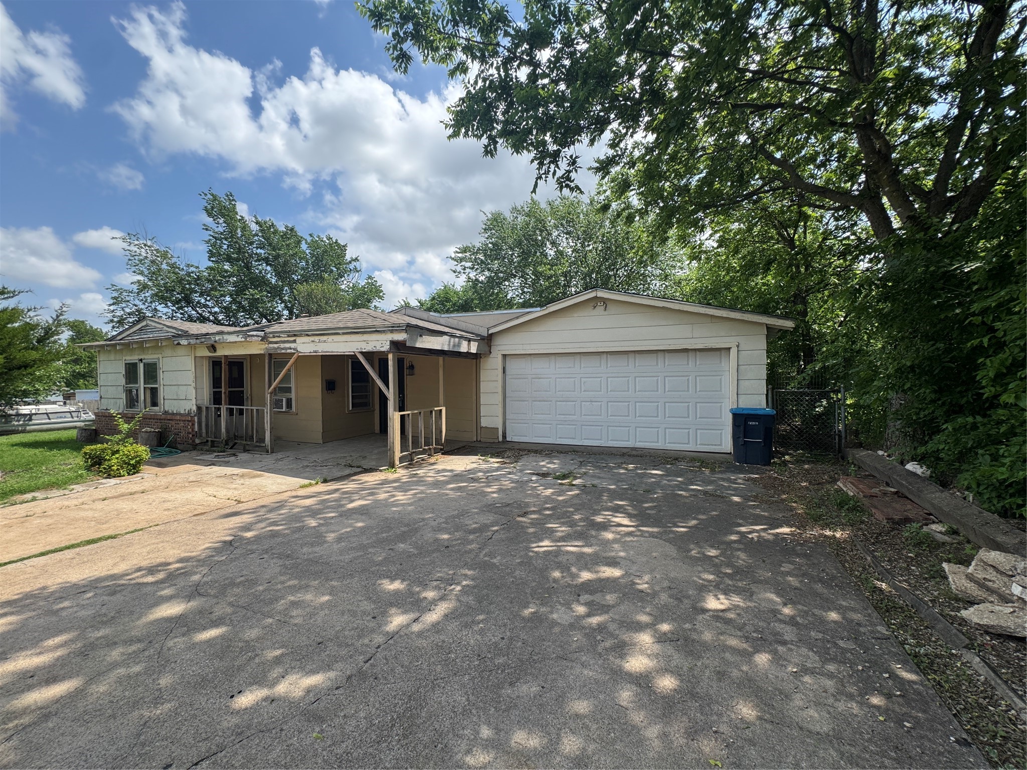 1301 Sharondale Street Fort Worth TX 76115