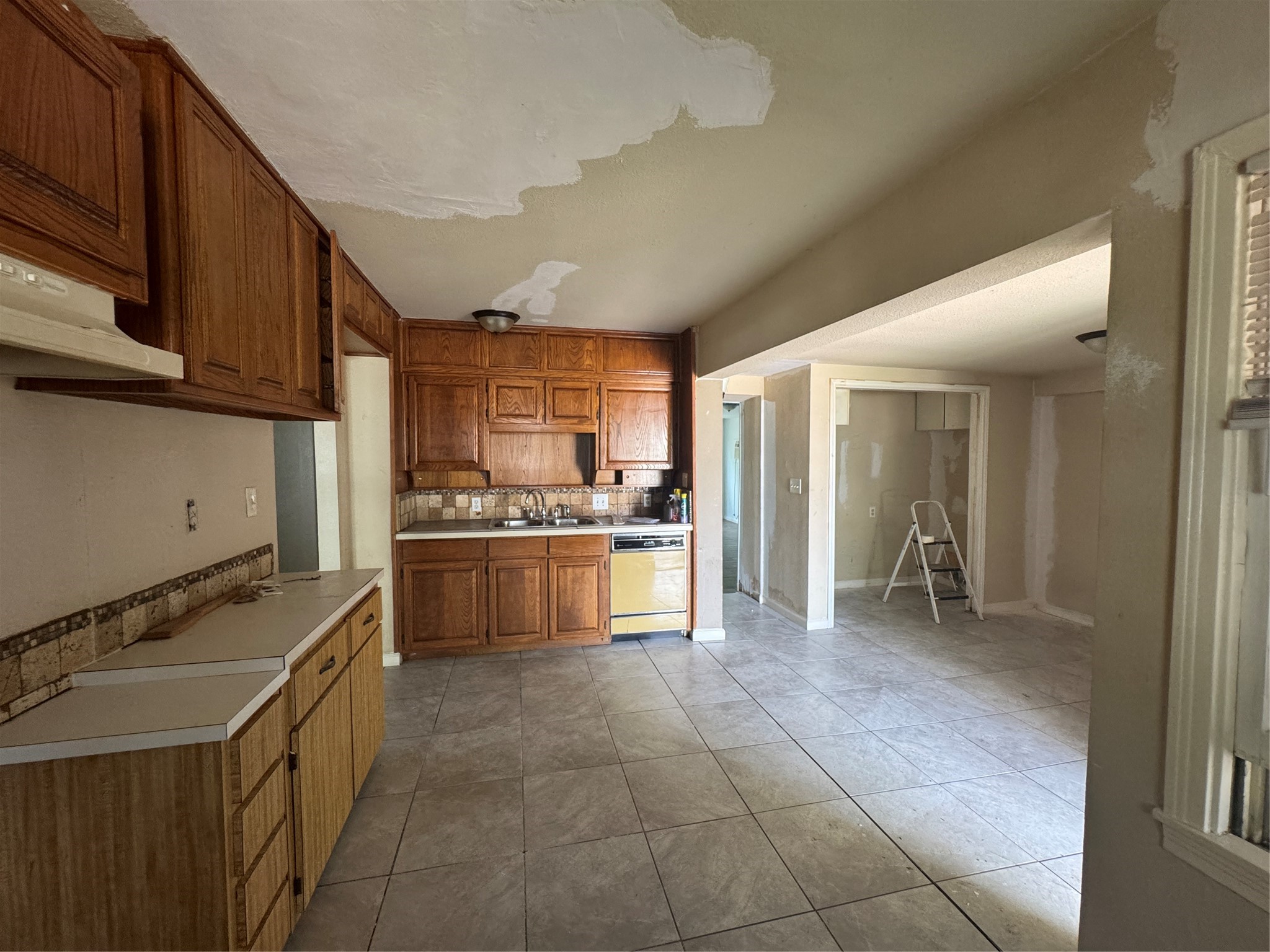 1301 Sharondale Street Fort Worth TX 76115