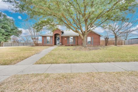 930 High Knoll Drive Midlothian TX 76065