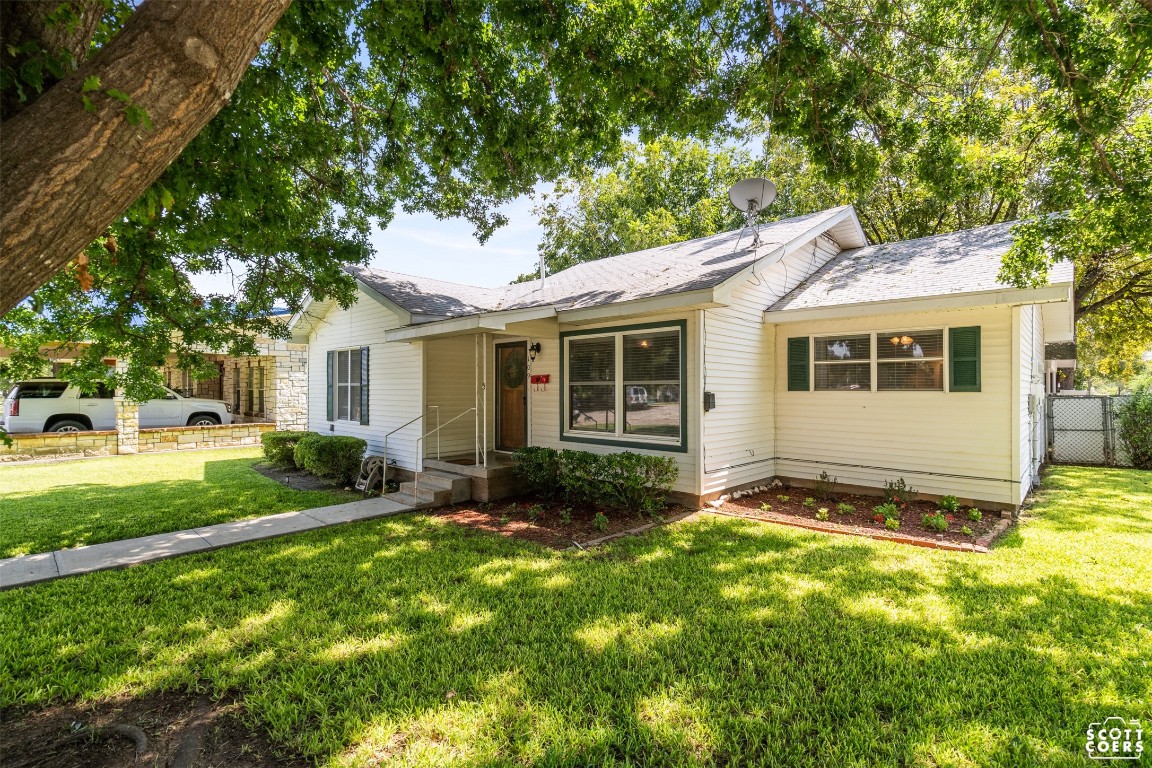 109 W Commerce Street San Saba TX 76877