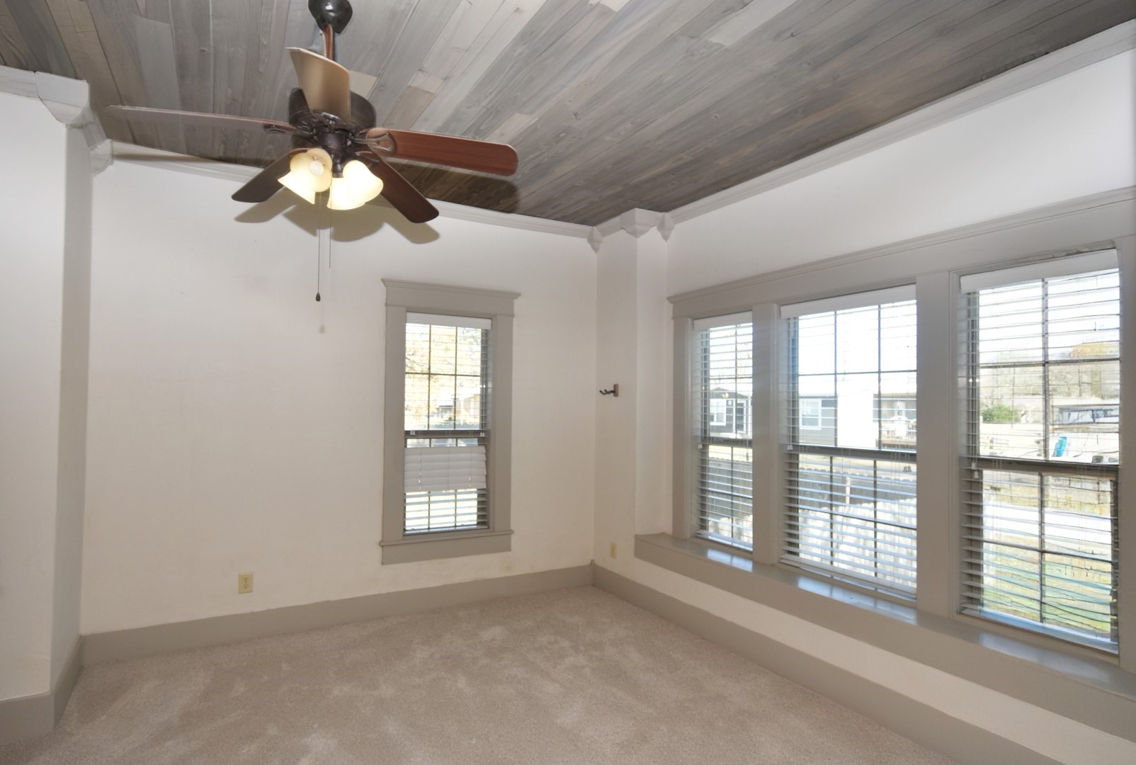 269 E Holley Street Alba TX 75410