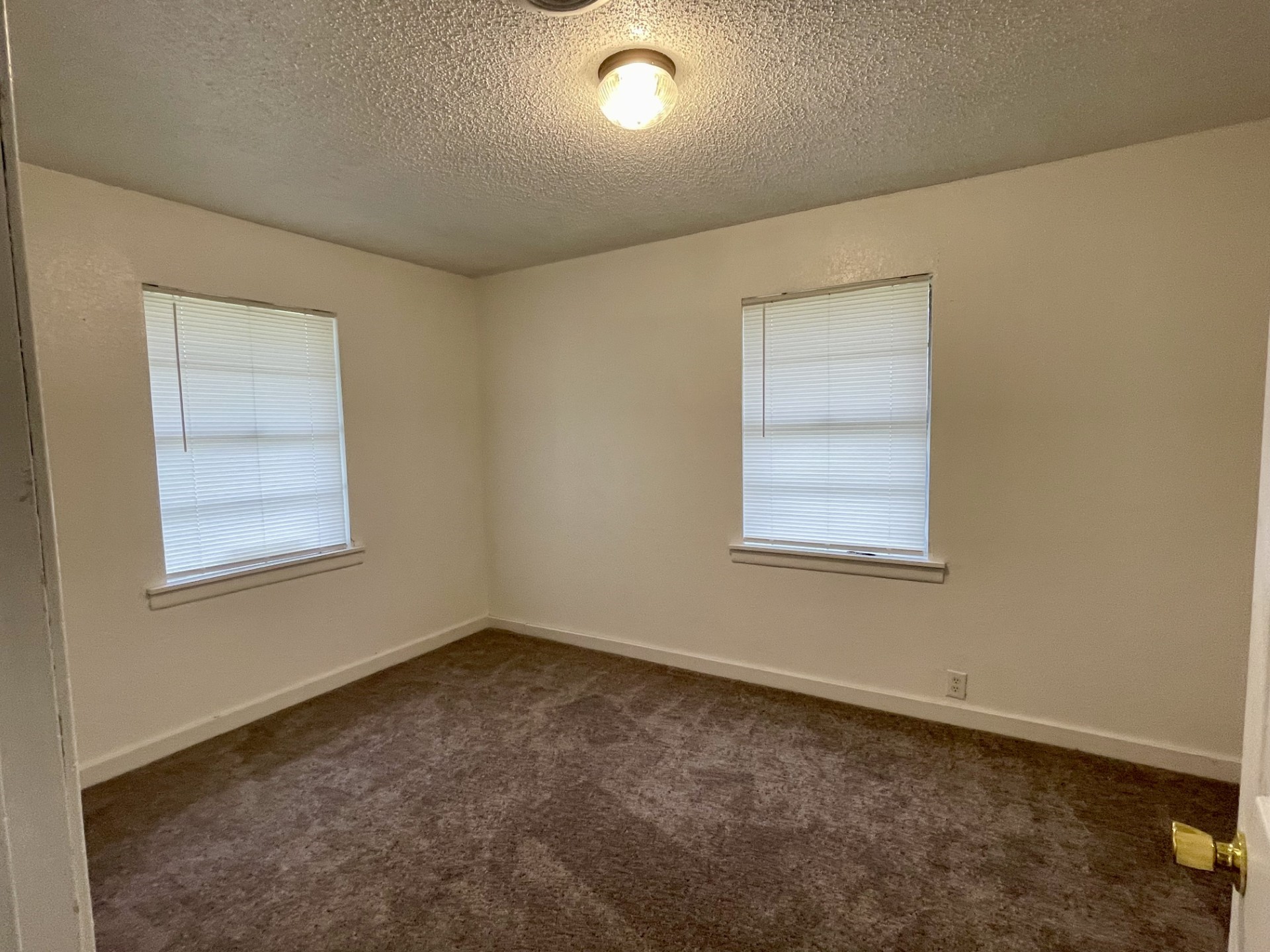 711 Denver Street Alvord TX 76225