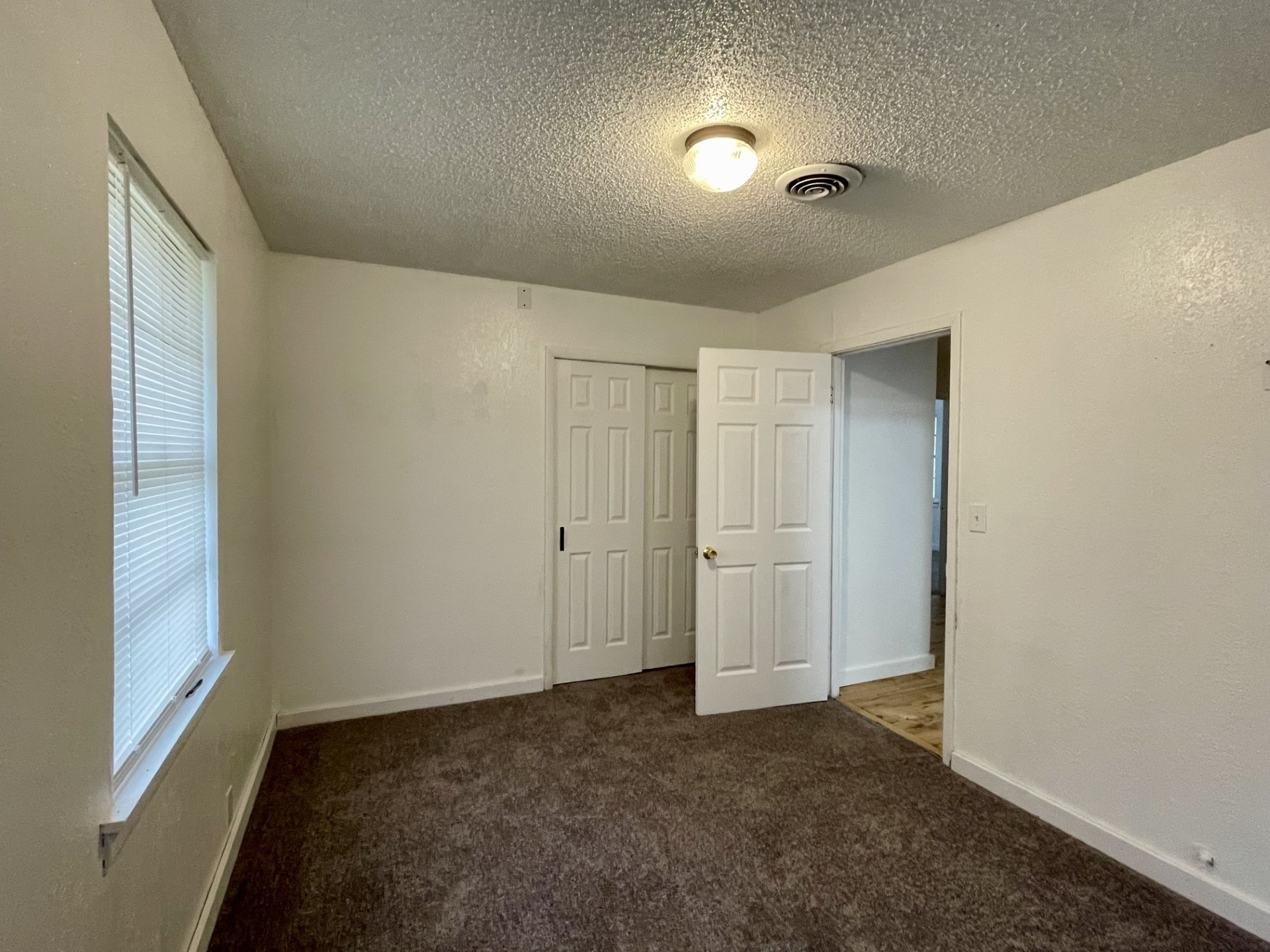 711 Denver Street Alvord TX 76225