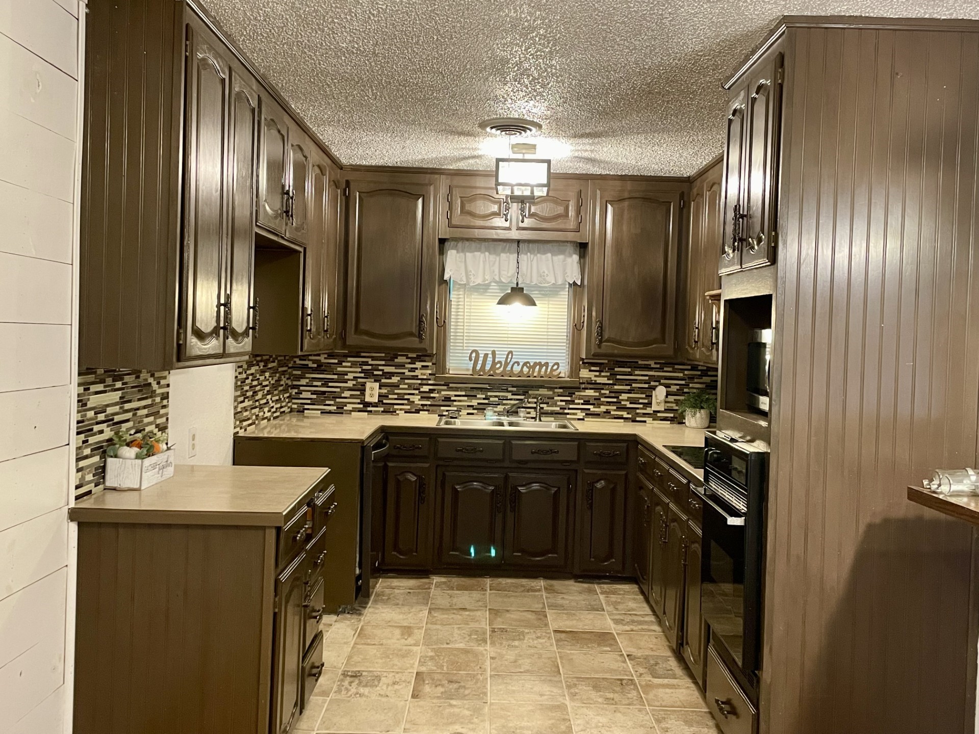 711 Denver Street Alvord TX 76225