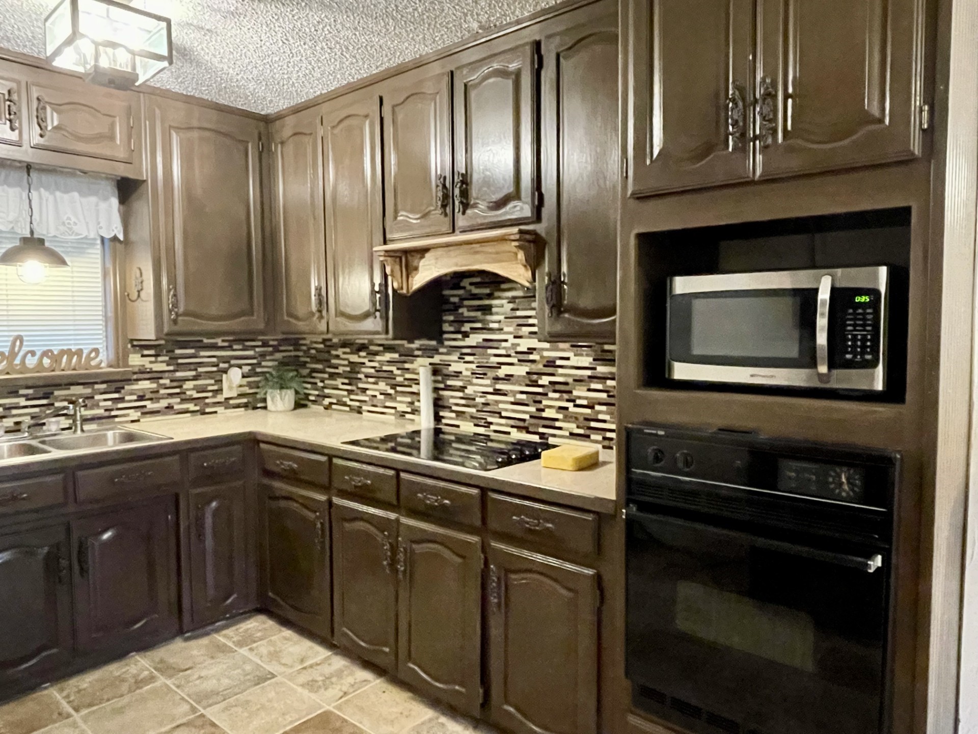 711 Denver Street Alvord TX 76225