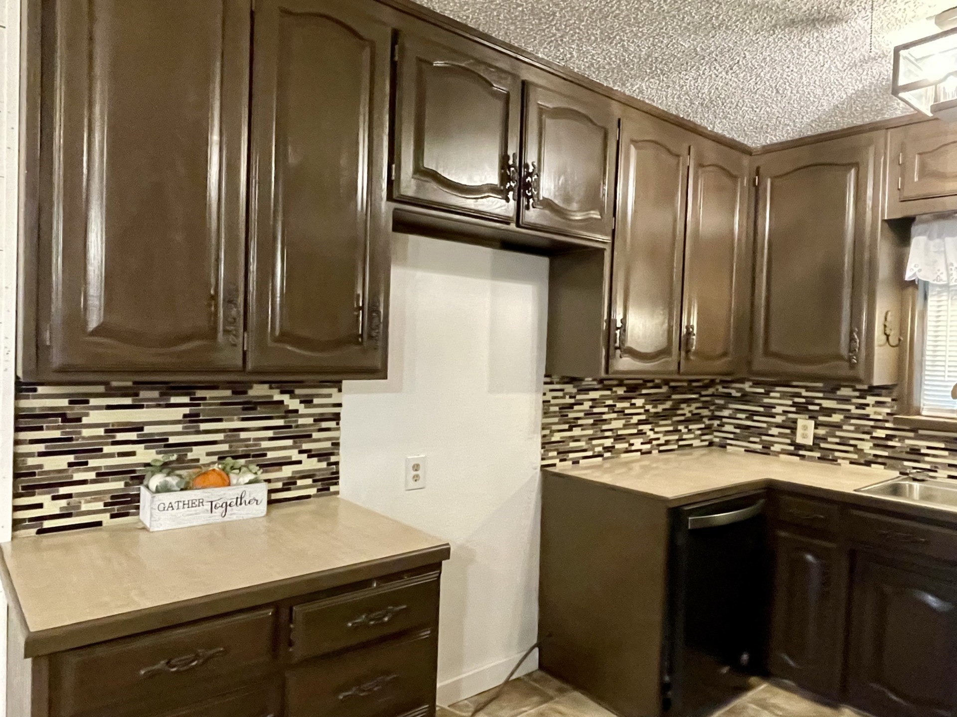 711 Denver Street Alvord TX 76225