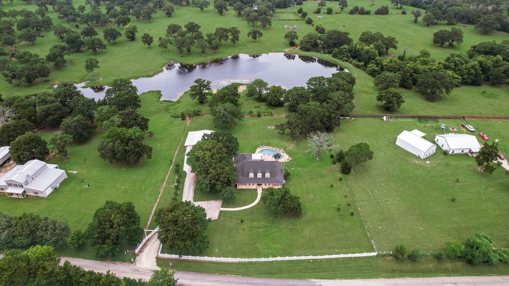 2795 County Road 1030 Chatfield TX 75105