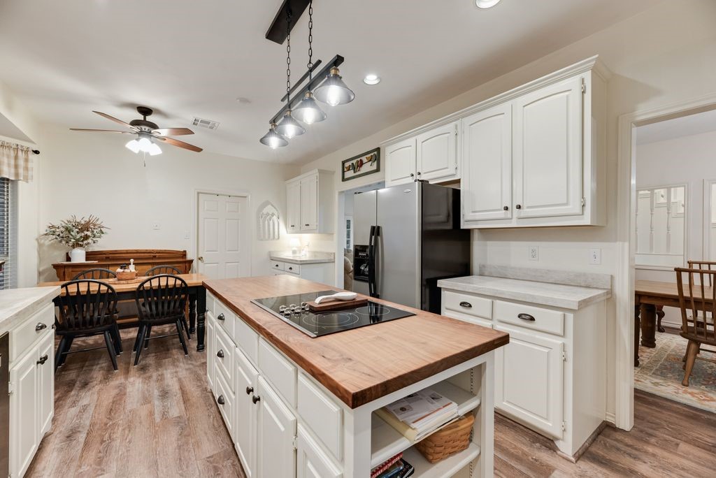 2795 County Road 1030 Chatfield TX 75105