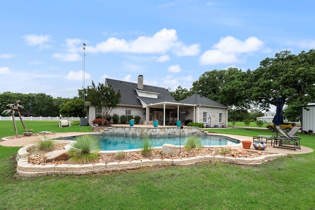 2795 County Road 1030 Chatfield TX 75105