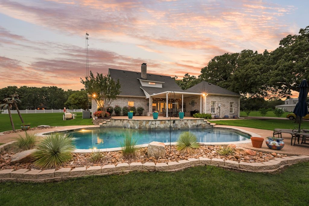 2795 County Road 1030 Chatfield TX 75105