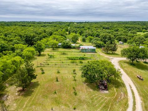 4180 E Fm 2210 E Perrin TX 76486