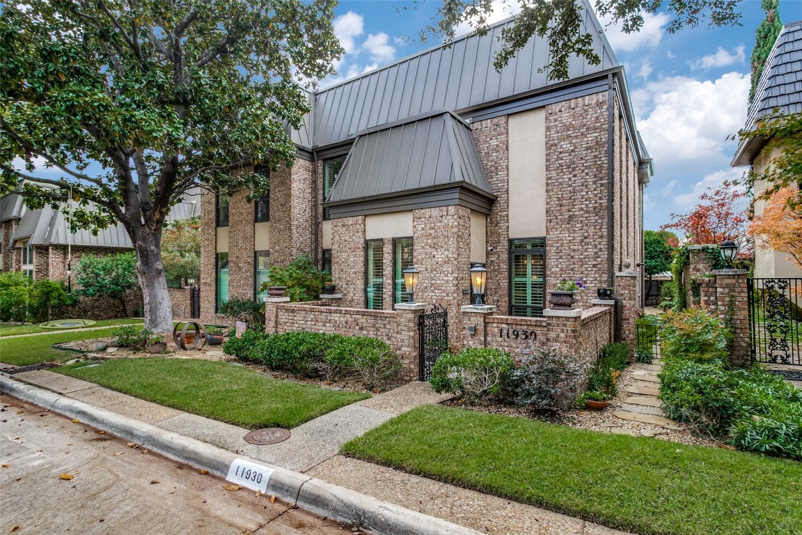11930 Tavel Circle Dallas TX 75230