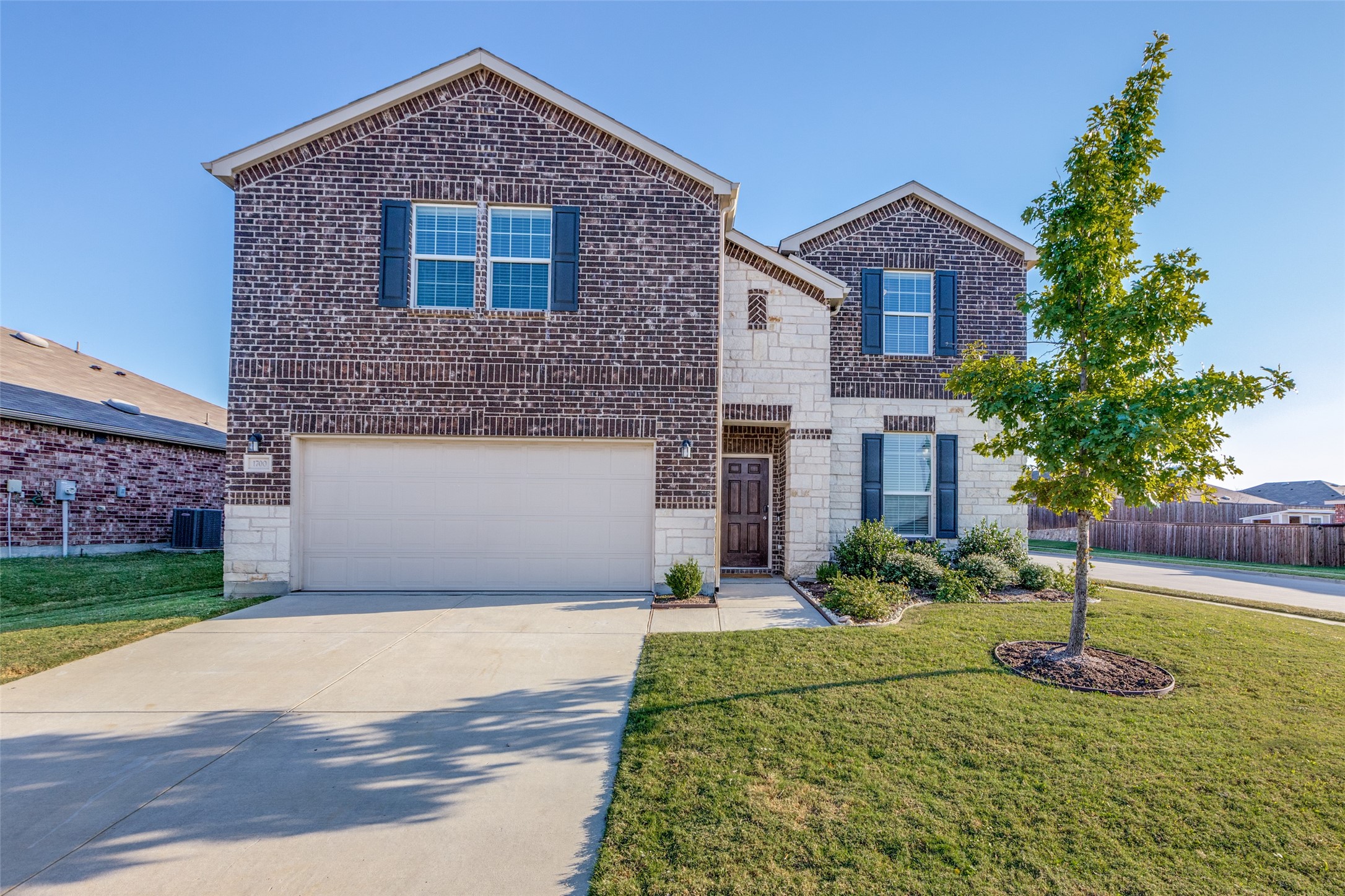 1700 Vernon Drive Aubrey TX 76227