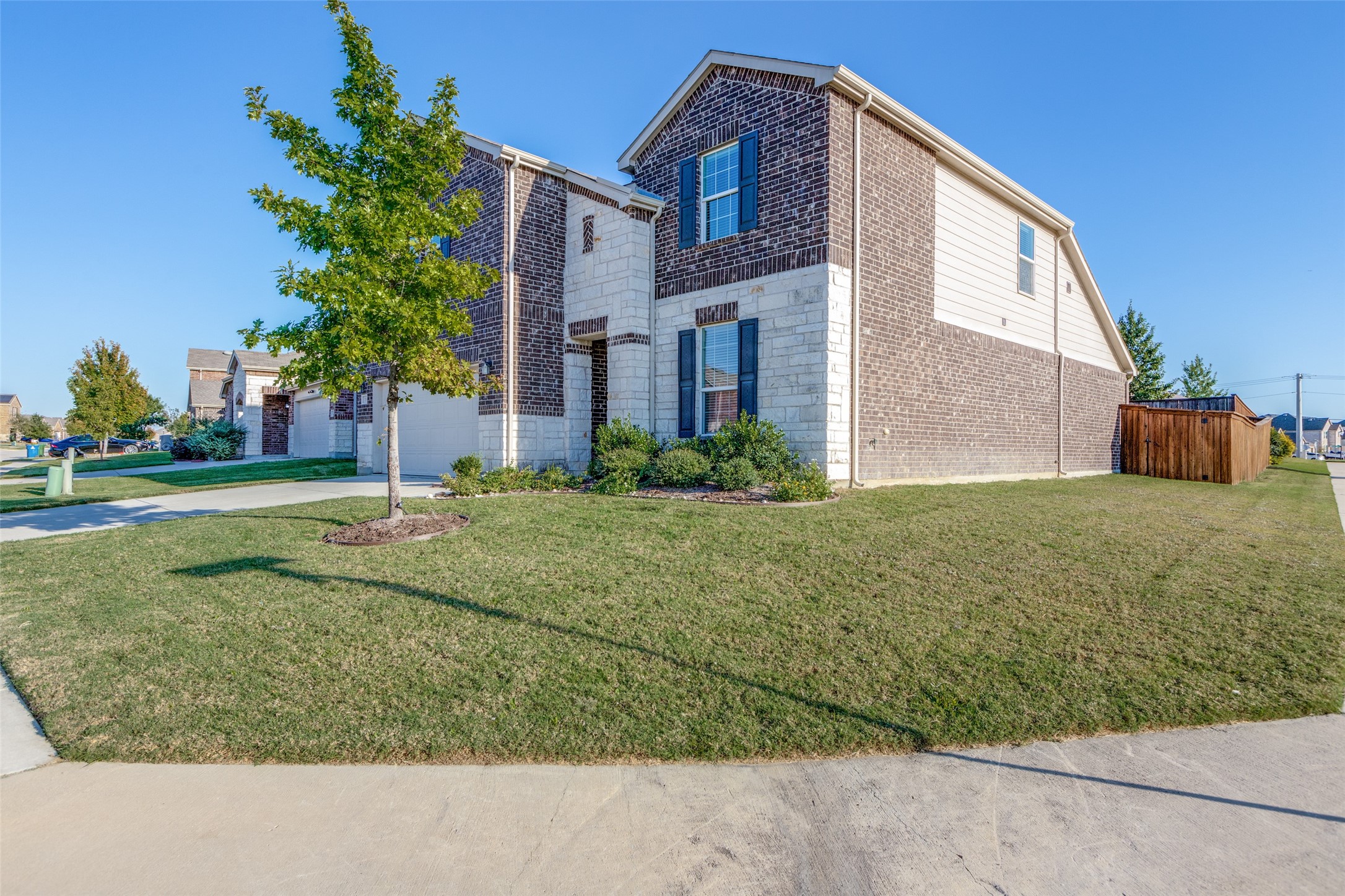 1700 Vernon Drive Aubrey TX 76227