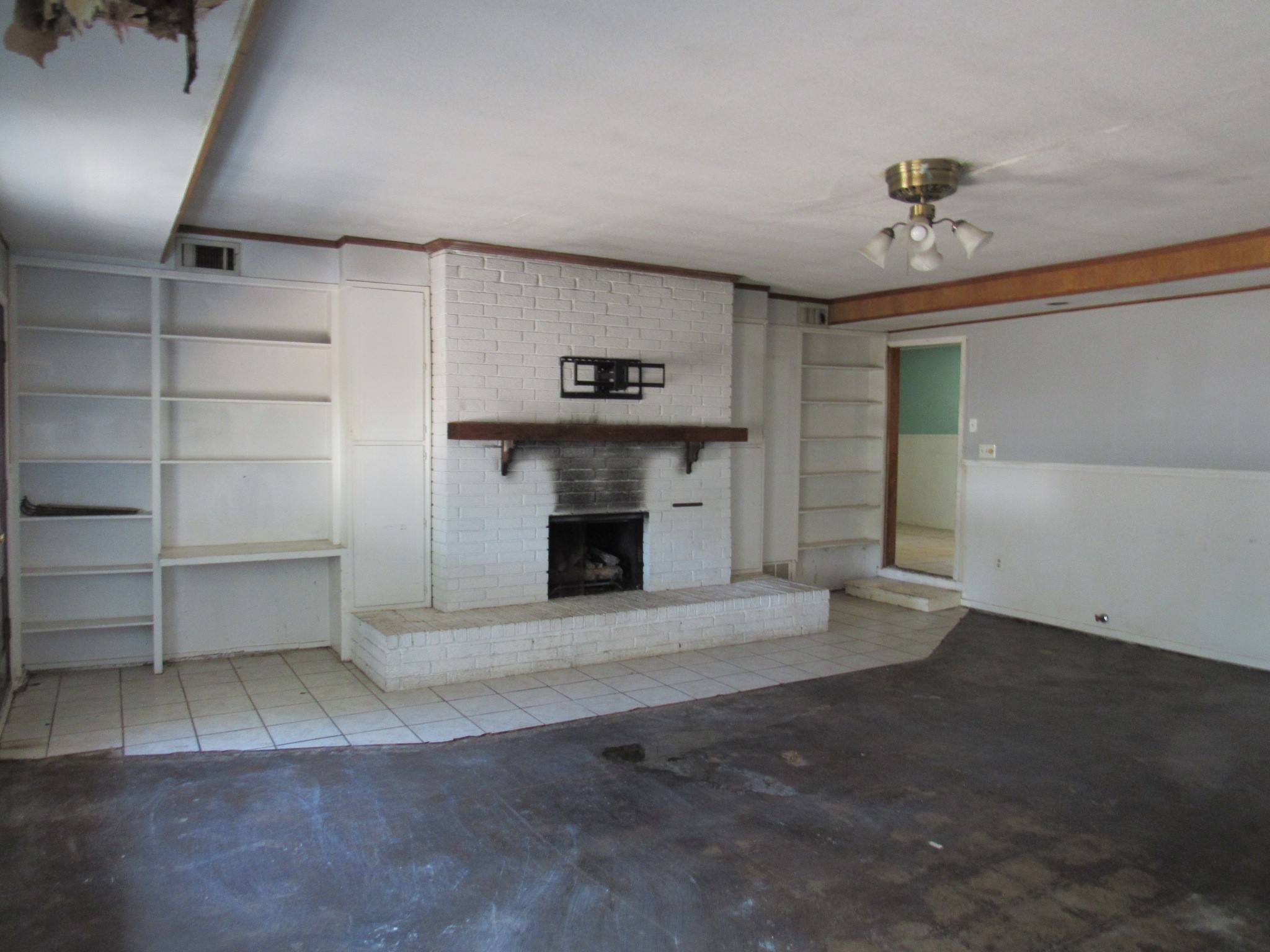 3708 Acree Street Beverly Hills TX 76711