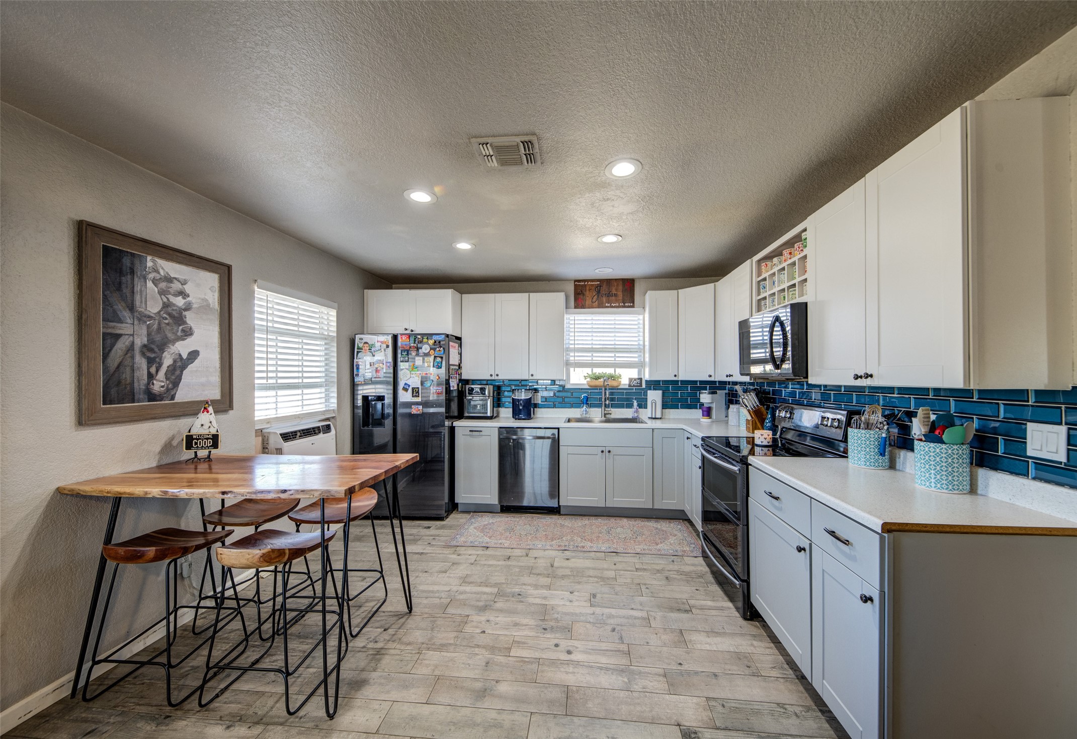 825 County Road 3655 Paradise TX 76073