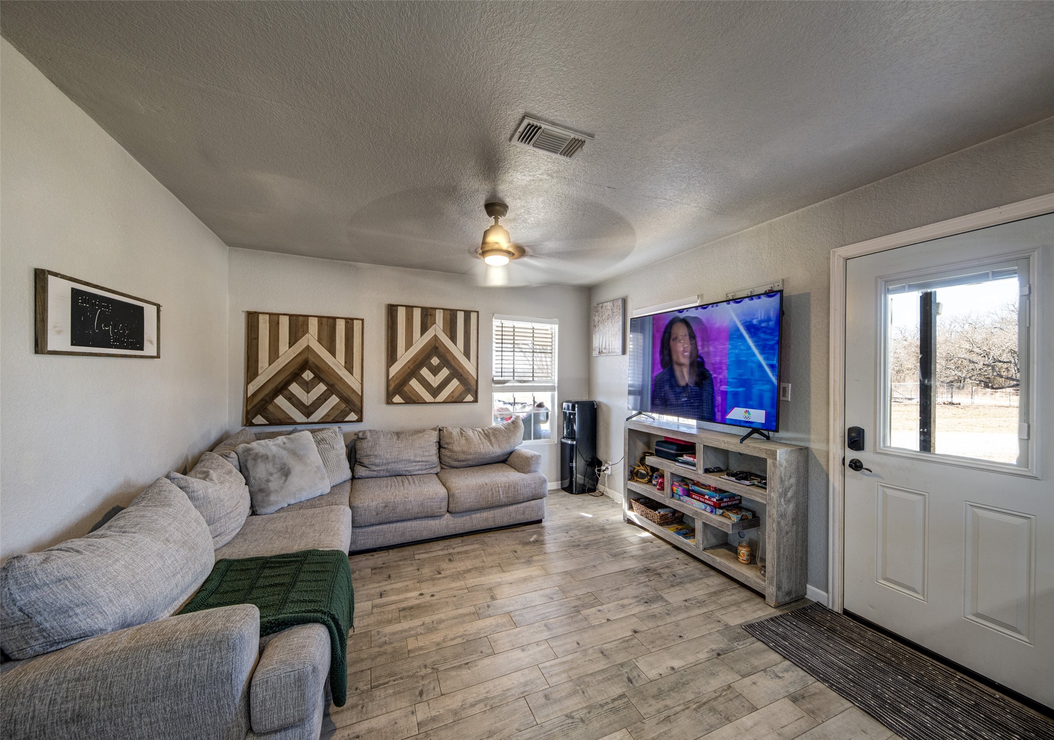 825 County Road 3655 Paradise TX 76073