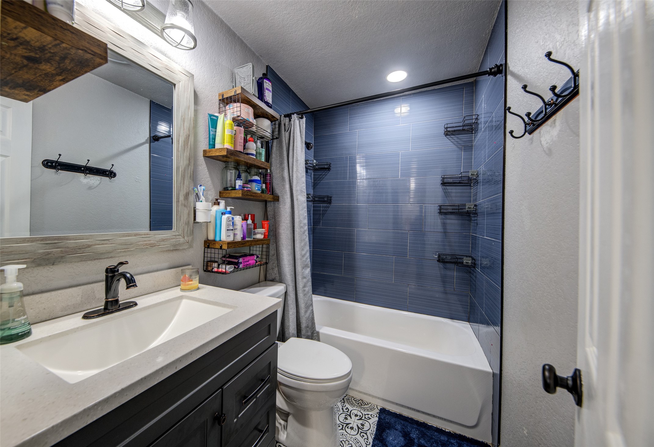 825 County Road 3655 Paradise TX 76073