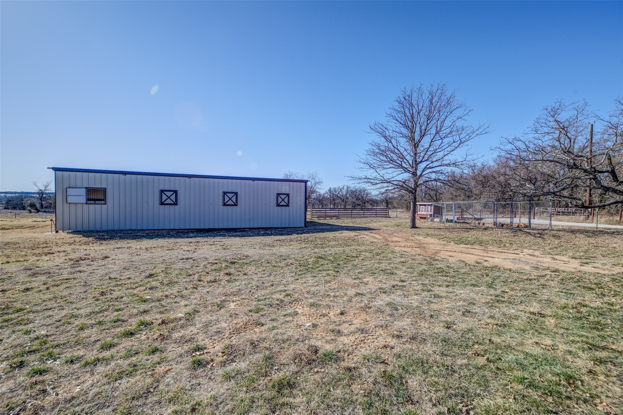 825 County Road 3655 Paradise TX 76073