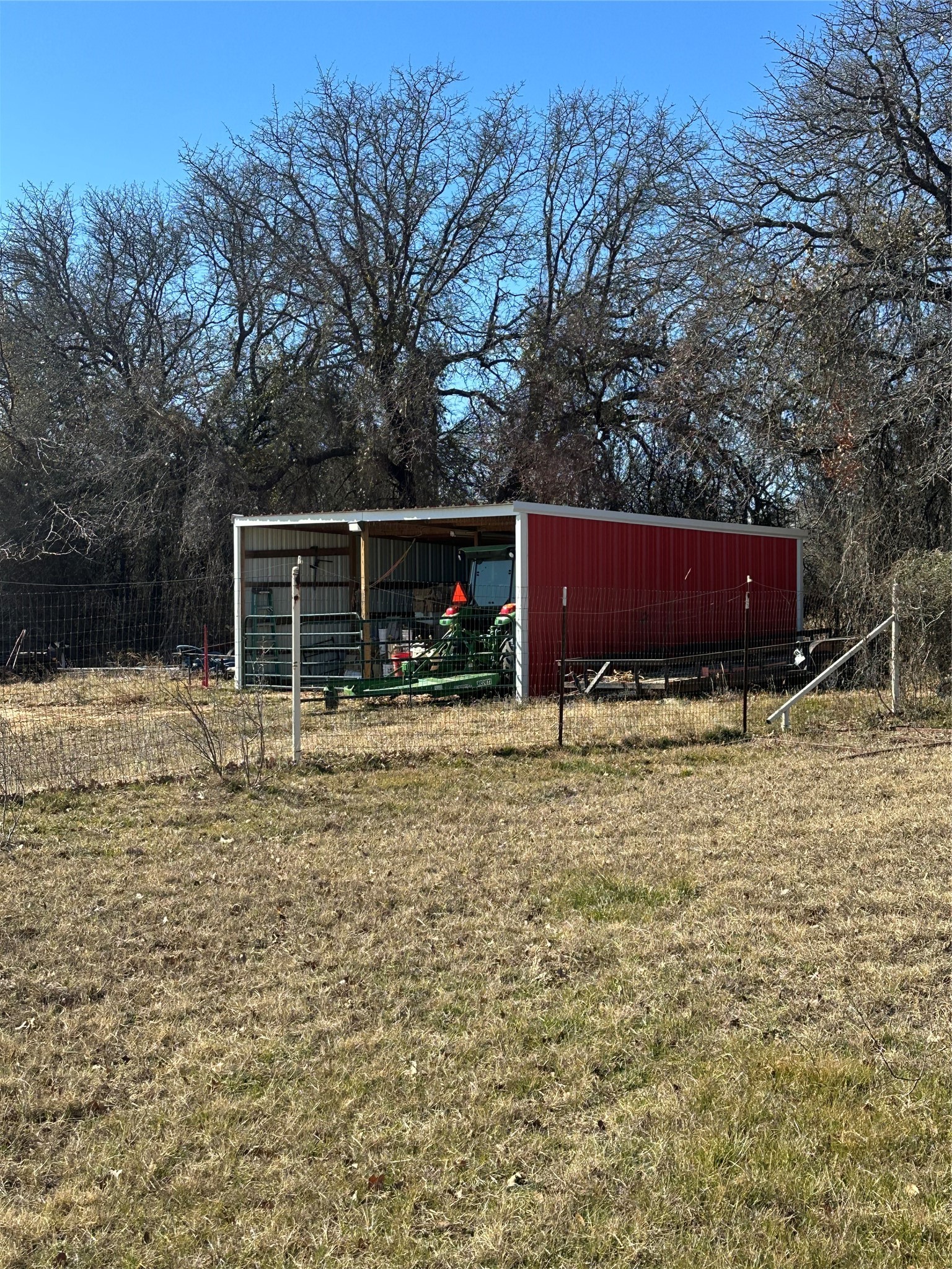 825 County Road 3655 Paradise TX 76073