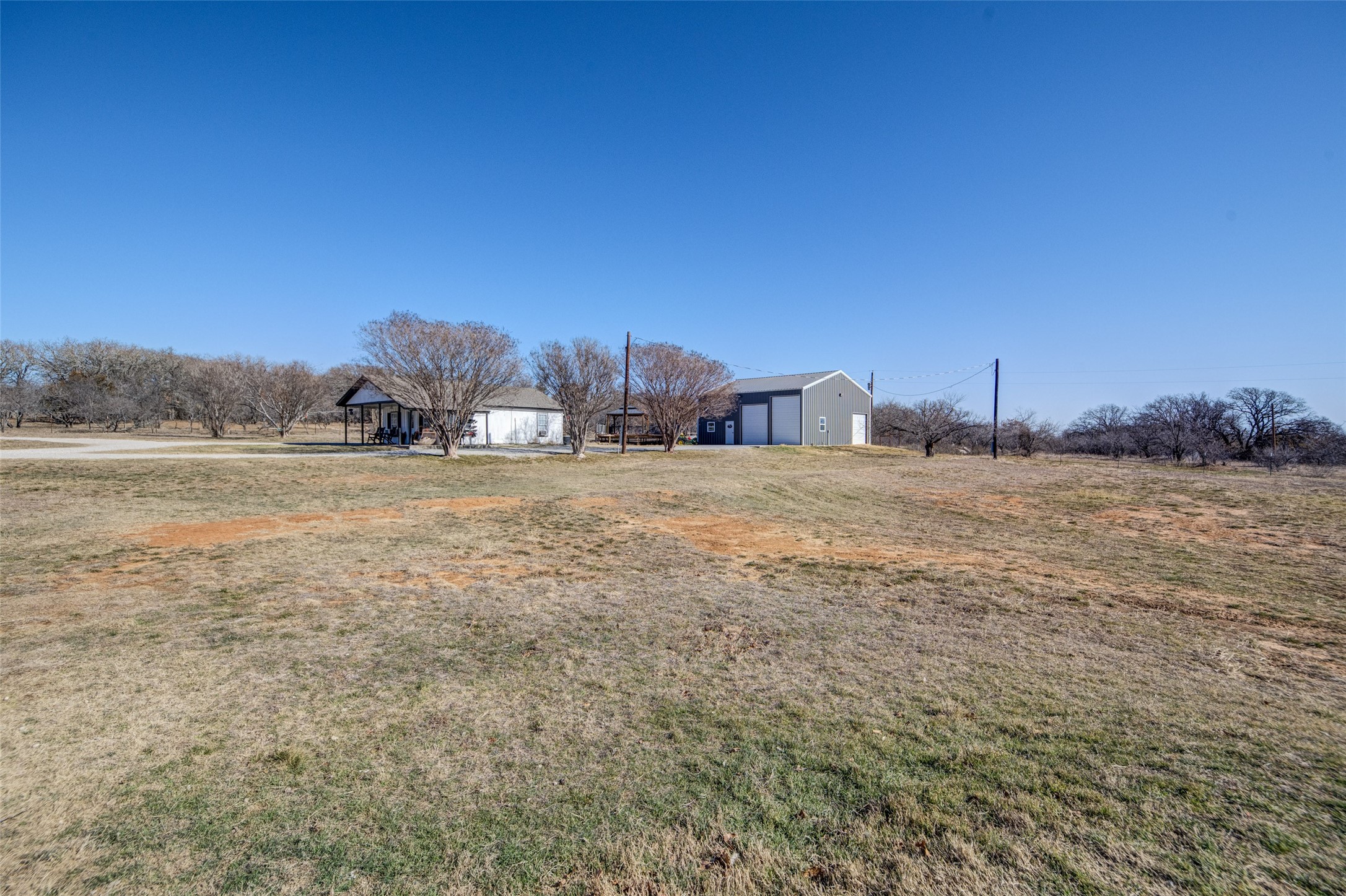 825 County Road 3655 Paradise TX 76073