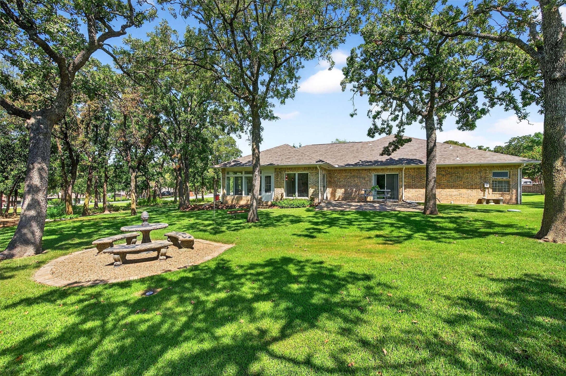 115 E Kiowa Drive Lake Kiowa TX 76240