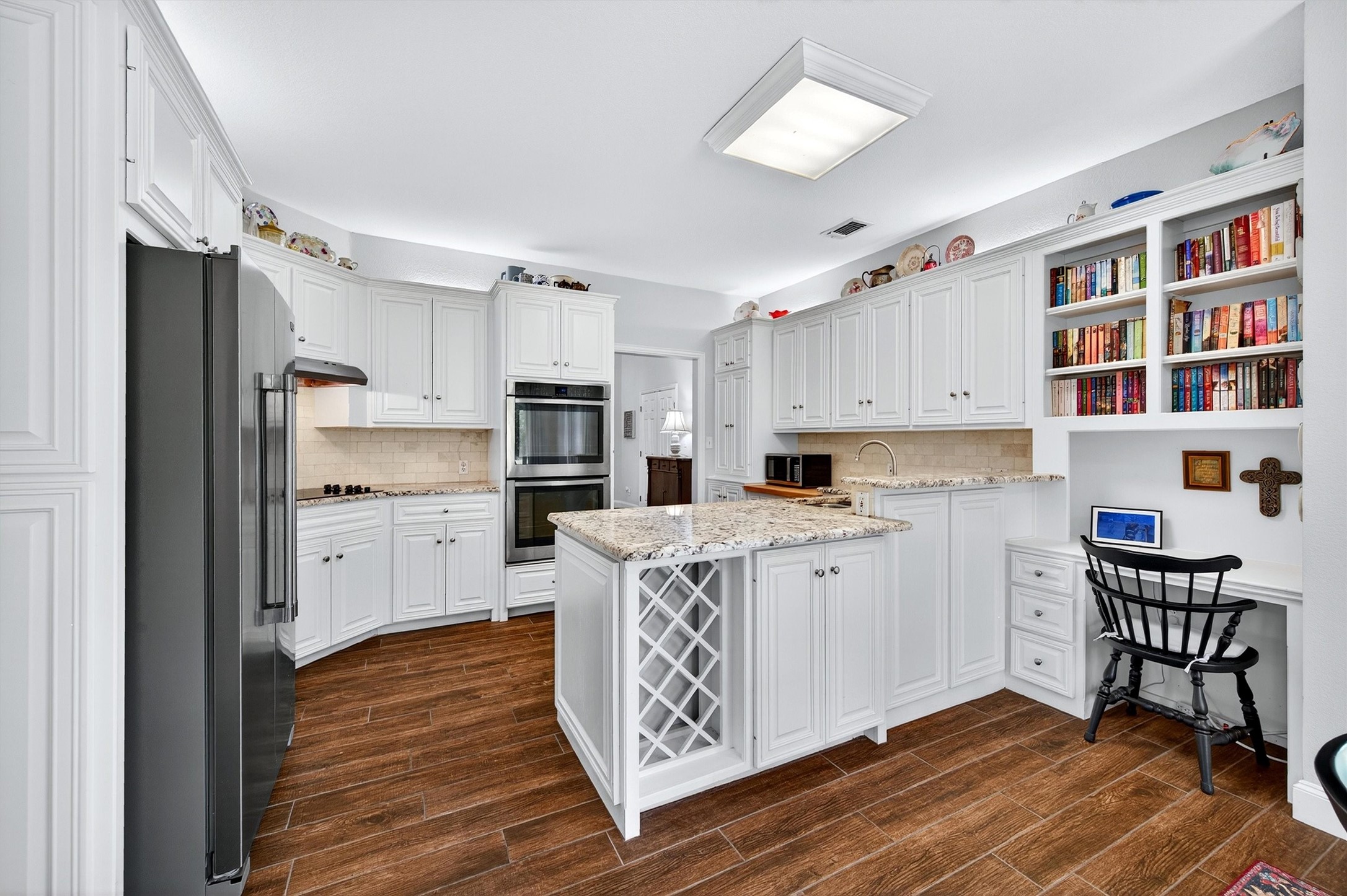 115 E Kiowa Drive Lake Kiowa TX 76240