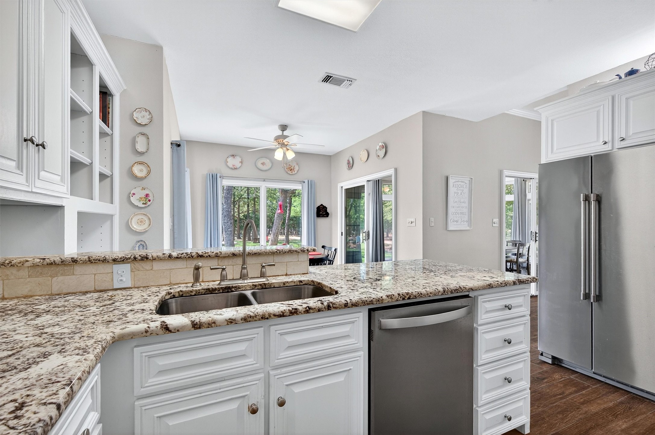 115 E Kiowa Drive Lake Kiowa TX 76240