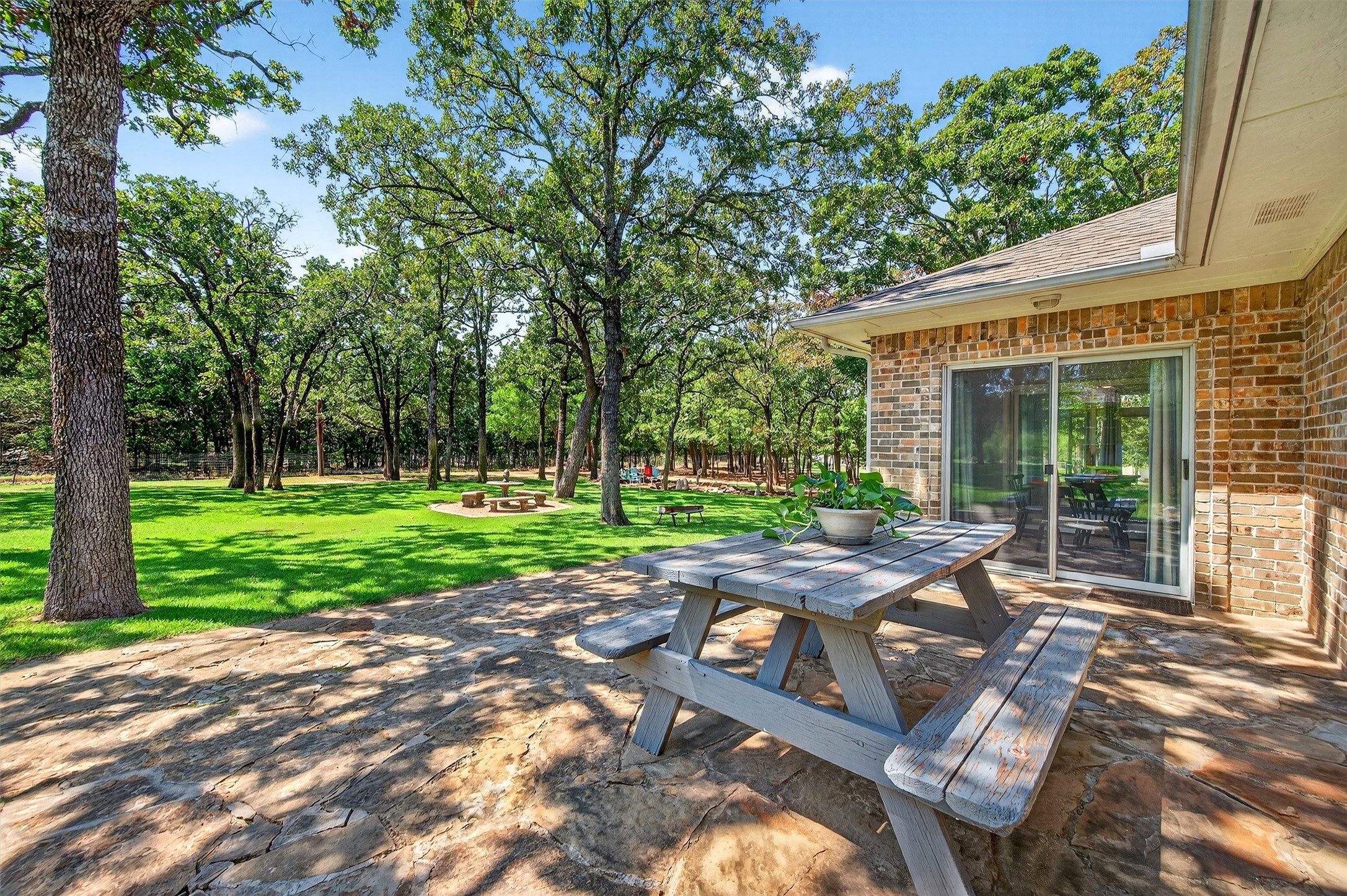 115 E Kiowa Drive Lake Kiowa TX 76240