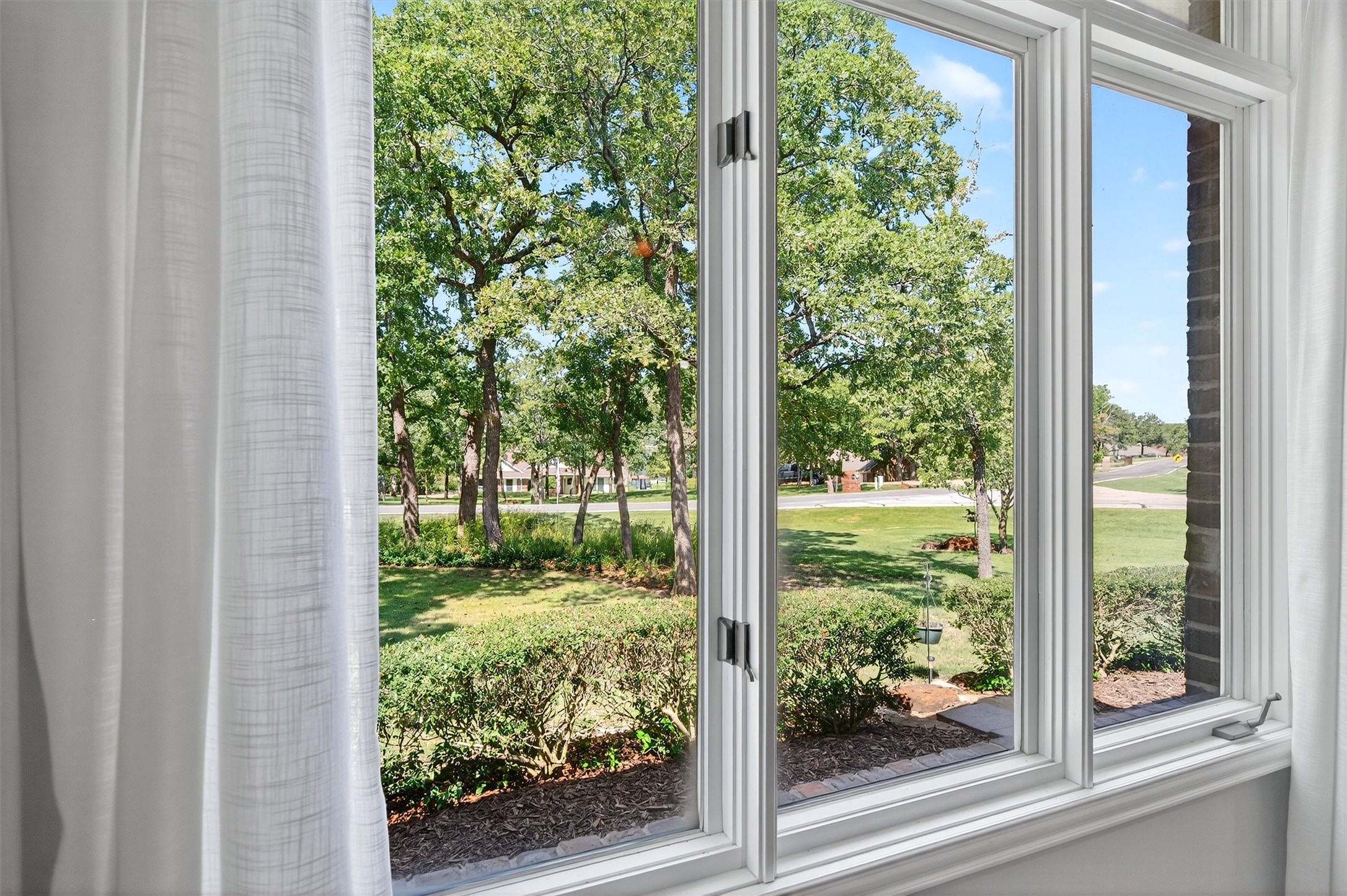 115 E Kiowa Drive Lake Kiowa TX 76240