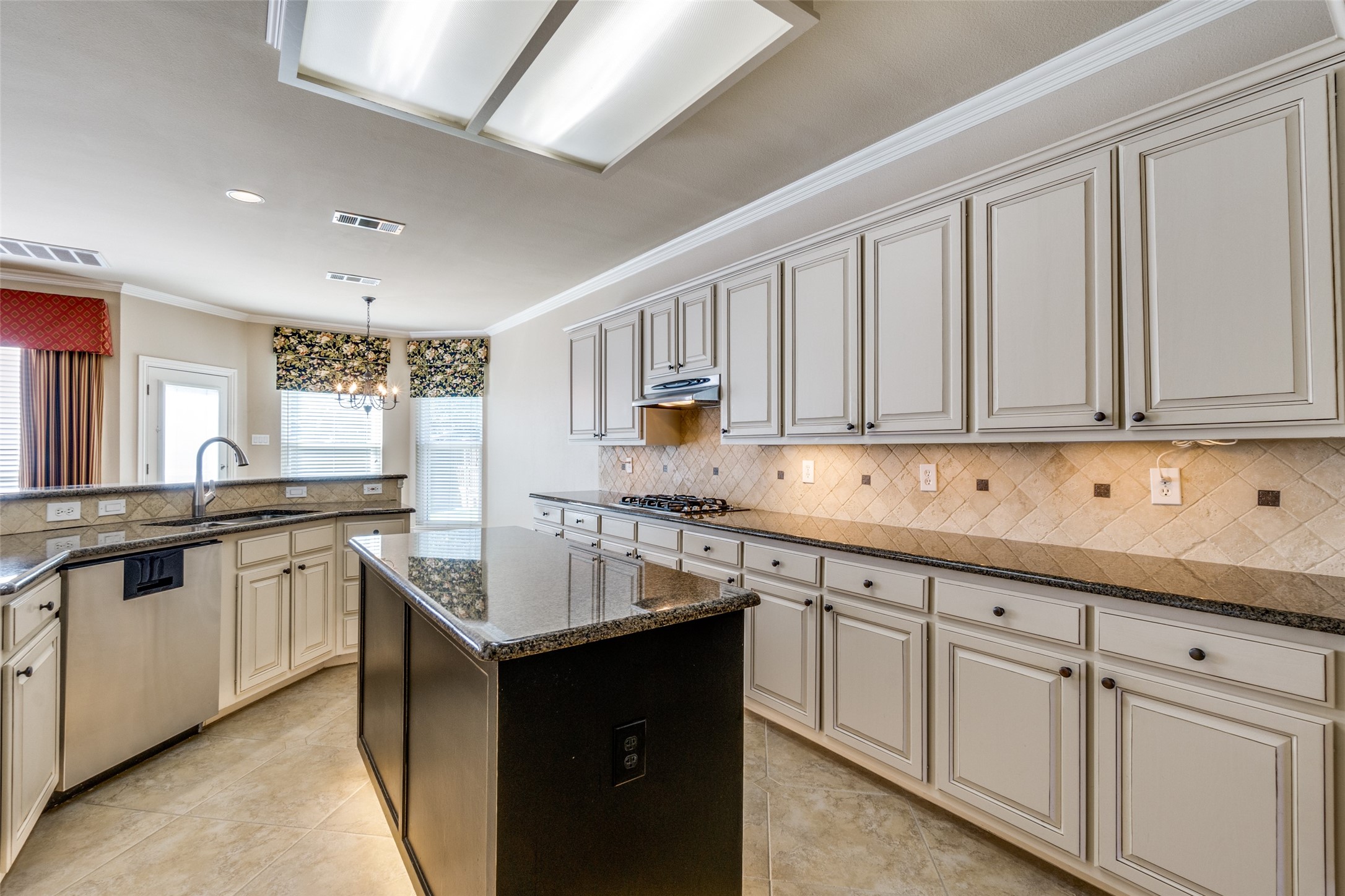 3840 Granbury Drive Dallas TX 75287