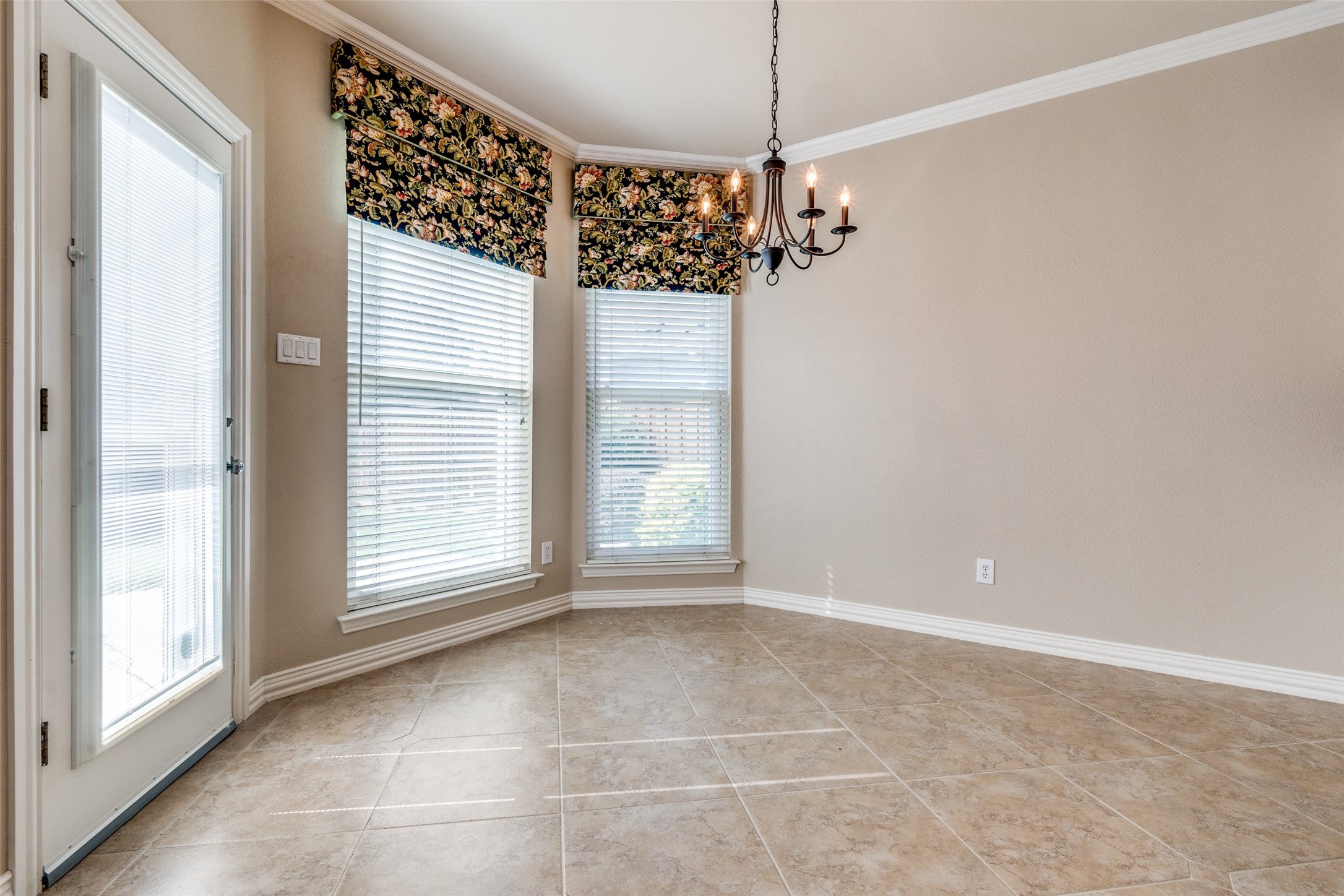 3840 Granbury Drive Dallas TX 75287