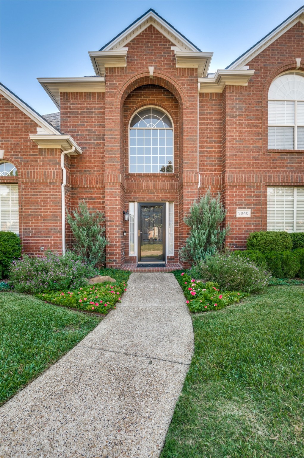 3840 Granbury Drive Dallas TX 75287